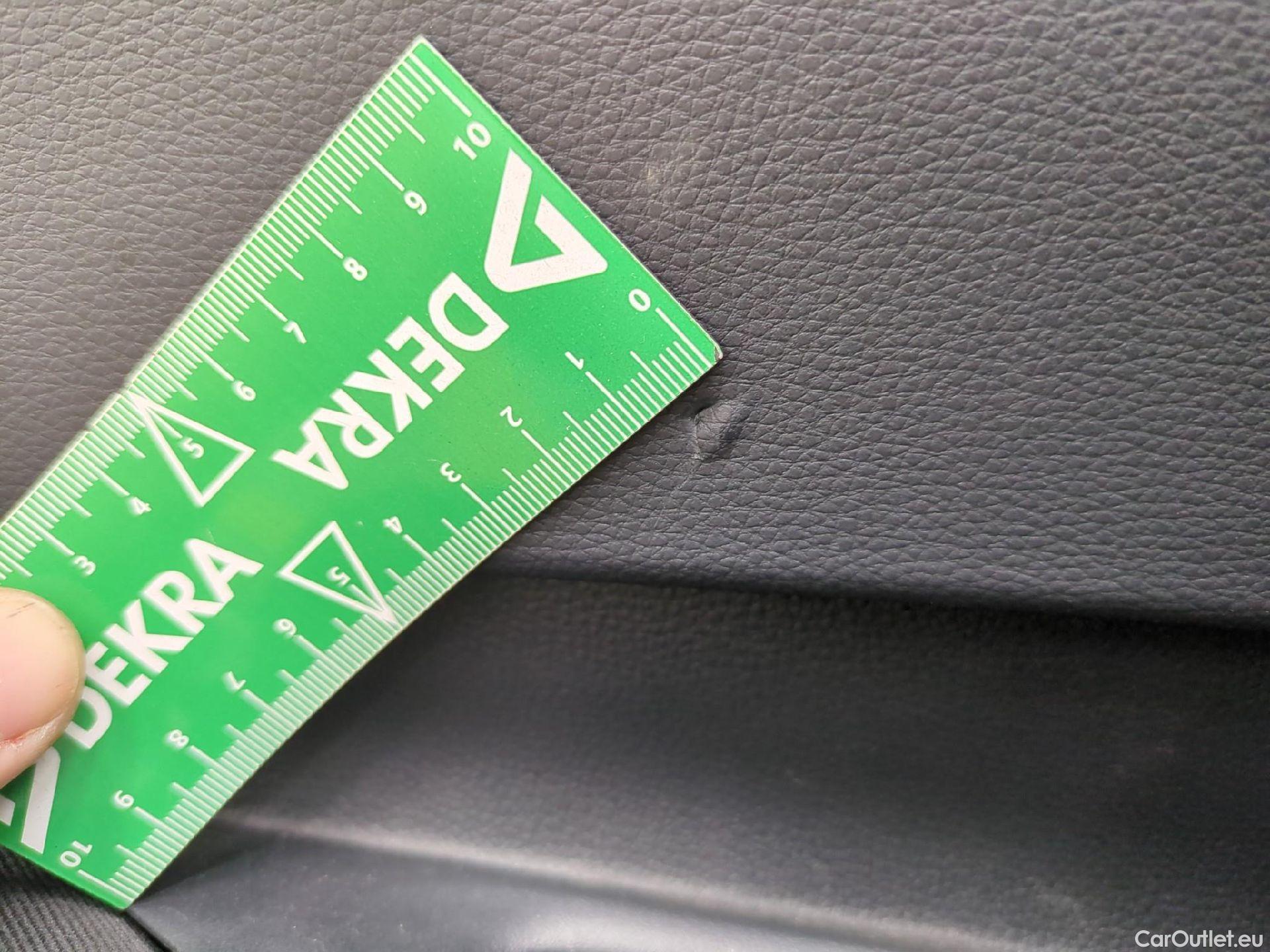  Toyota  Corolla TOYOTA  Touring Sports / 2018 / 5P / Break Hybride 122h Dynamic Business Beyond Zer #9