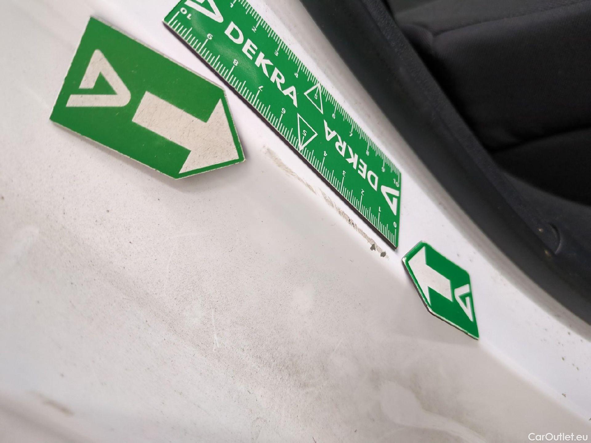  Toyota  Corolla TOYOTA  Touring Sports / 2018 / 5P / Break Hybride 122h Dynamic Business Beyond Zer #42