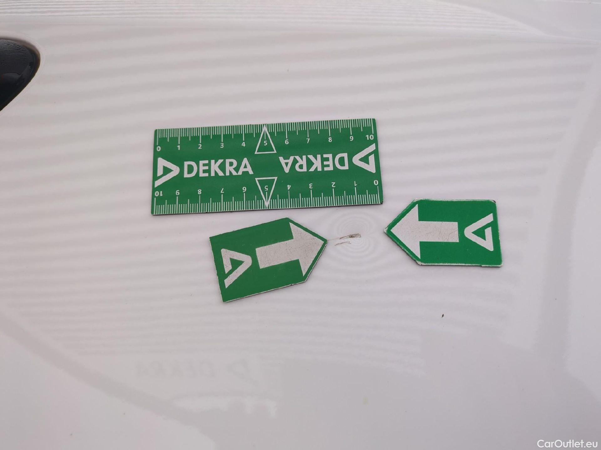  Toyota  Corolla TOYOTA  Touring Sports / 2018 / 5P / Break Hybride 122h Dynamic Business Beyond Zer #39