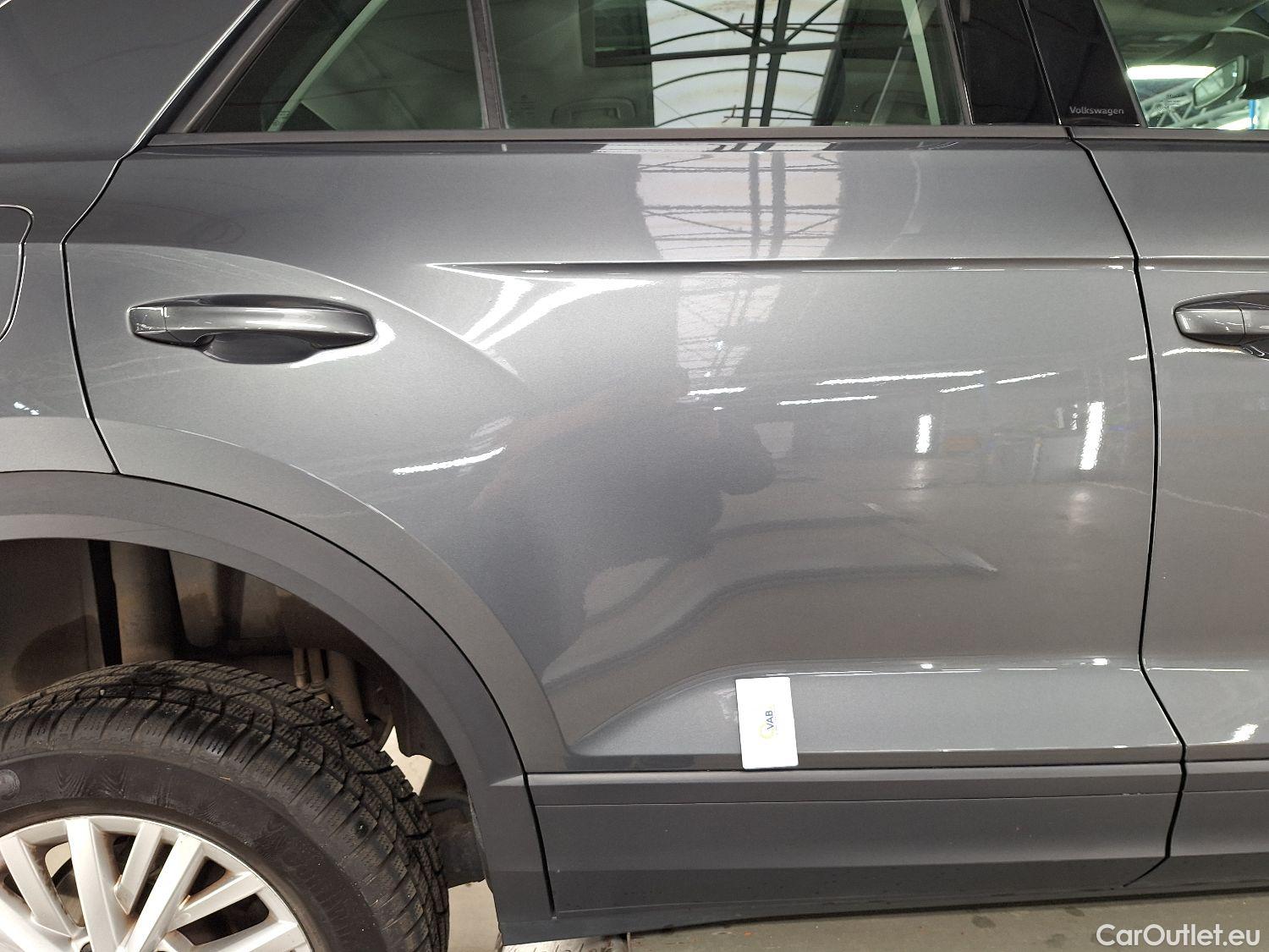  Volkswagen  T-ROC VW,  '17, Volkswagen  1.0 TSI Style 5d #12