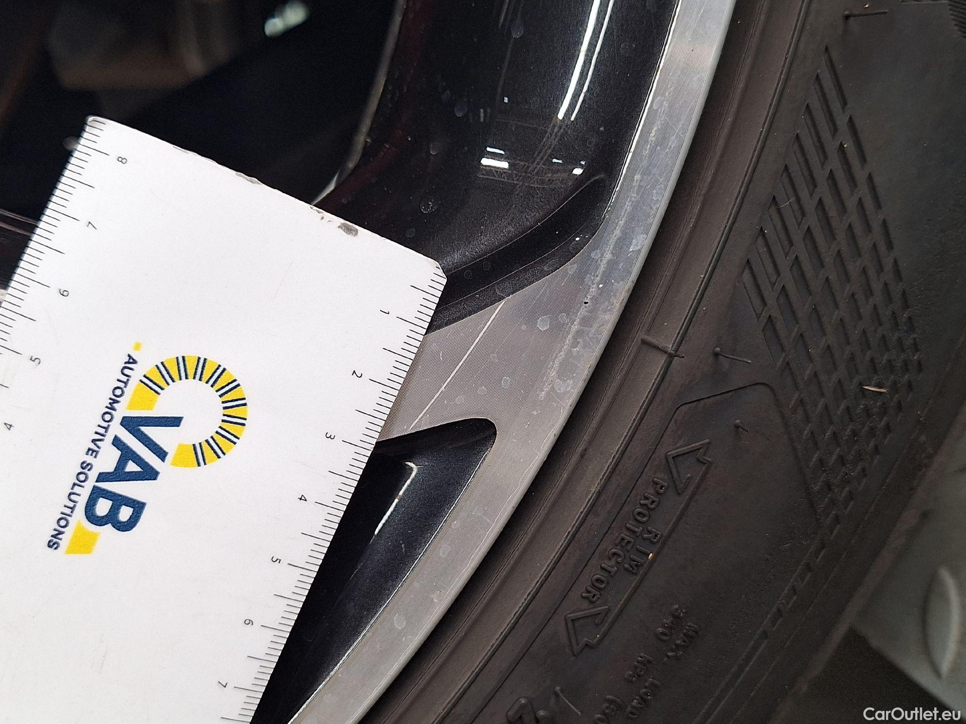  Alfa Romeo  TONALE Alfa Romeo,  '22 PHEV, Alfa Romeo  1.3 T280 PHEV Q4 Veloce 5d #18