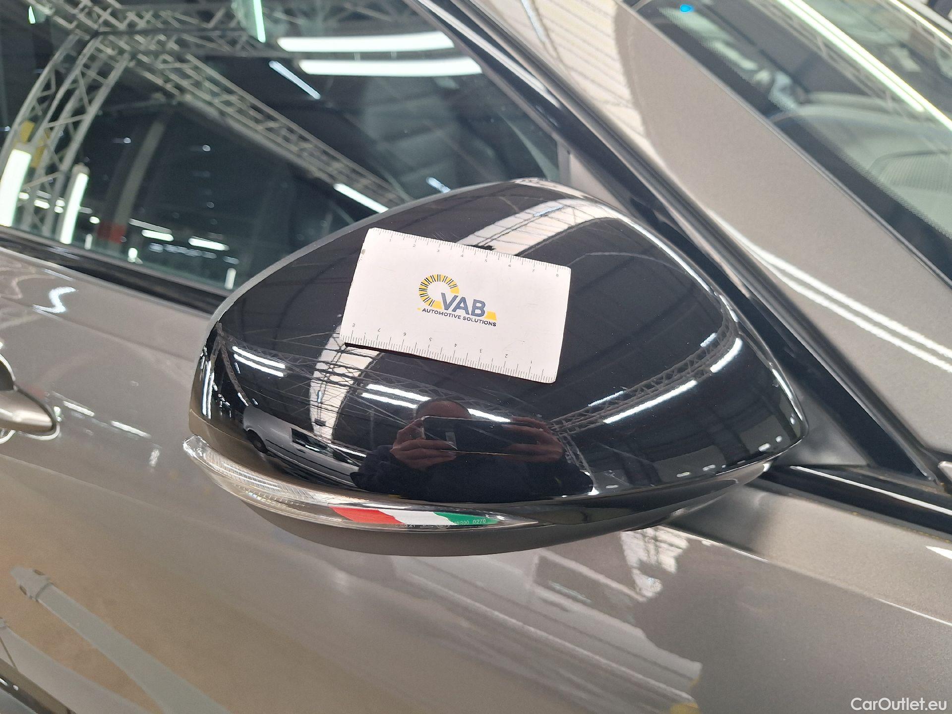  Alfa Romeo  TONALE Alfa Romeo,  '22 PHEV, Alfa Romeo  1.3 T280 PHEV Q4 Veloce 5d #69