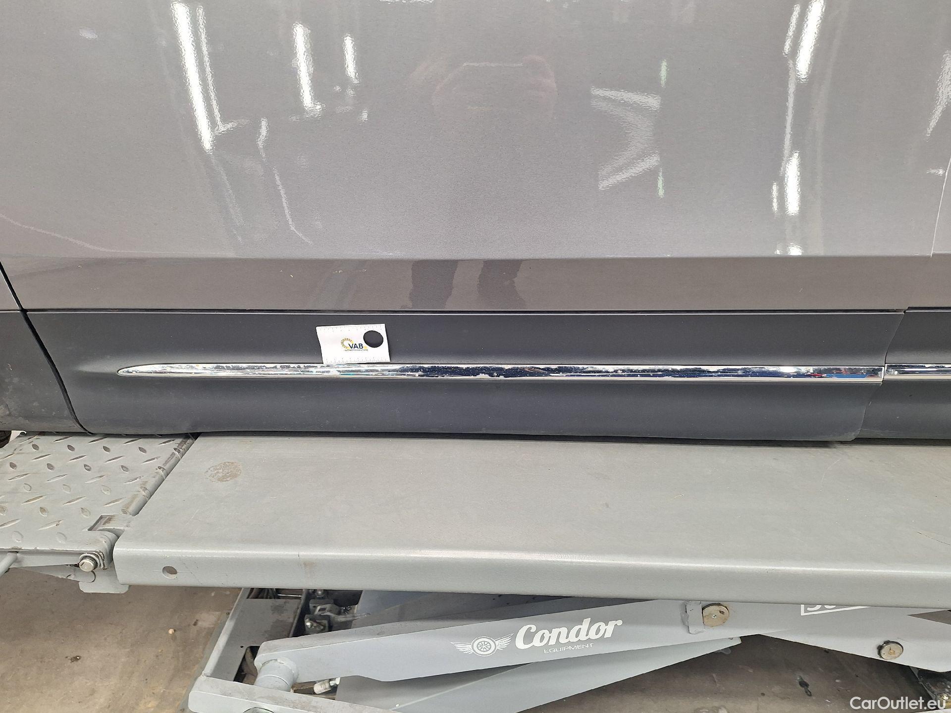  Mercedes  GLB Mercedes,  '19, Mercedes-Benz   200 d Business Solution 5d #66