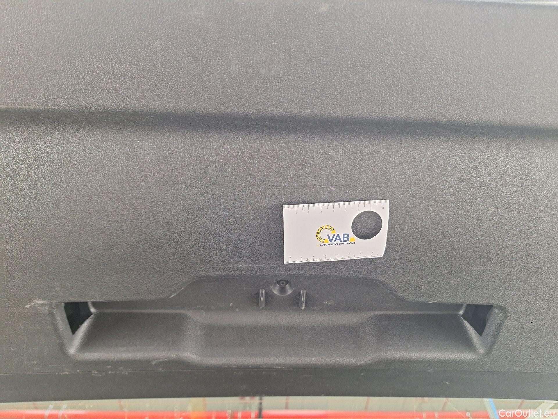  Bmw  X1 BMW,  '22, BMW  sDrive18d (100 kW) 5d #14