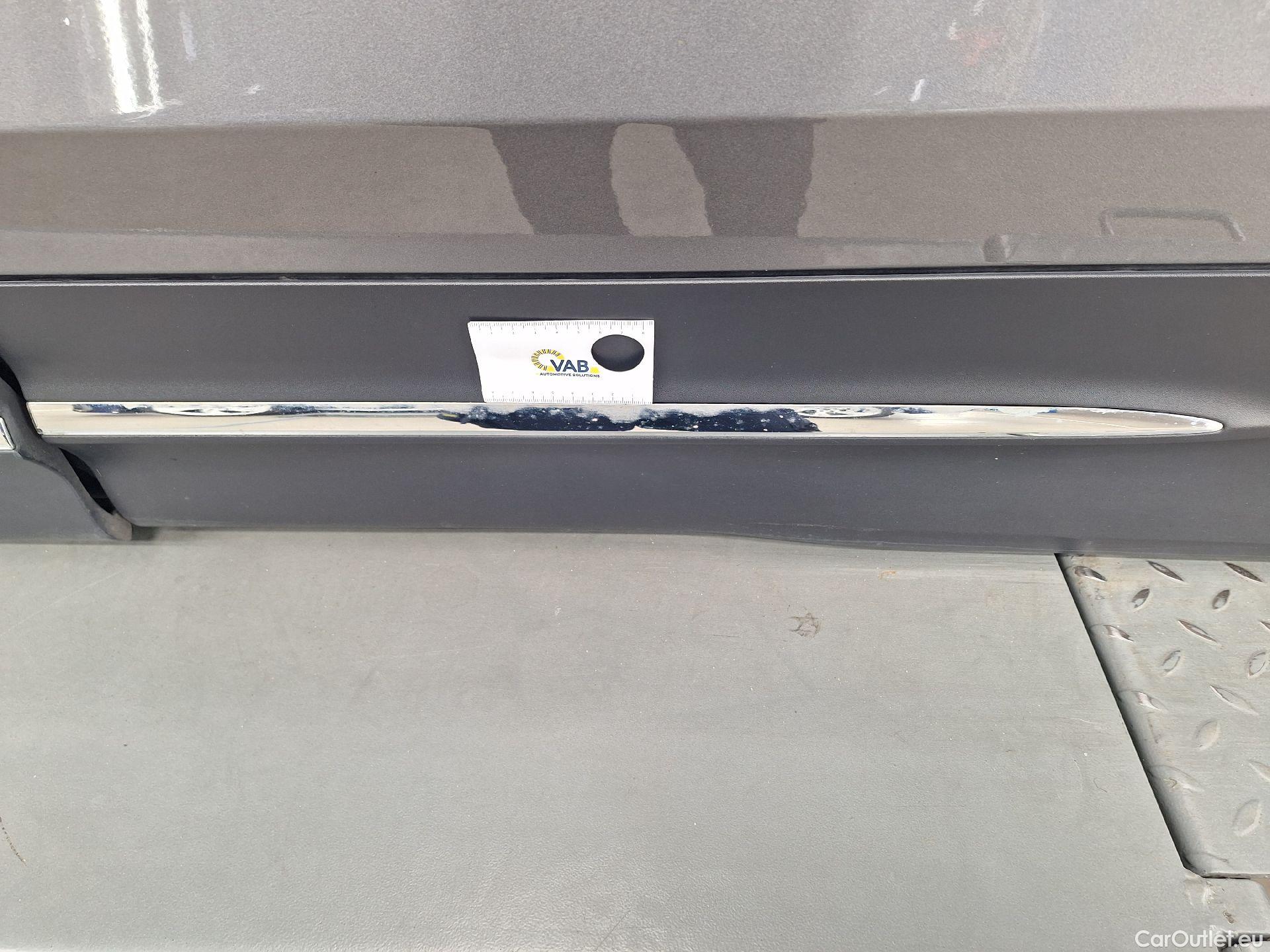  Mercedes  GLB Mercedes,  '19, Mercedes-Benz   200 d Business Solution 5d #39