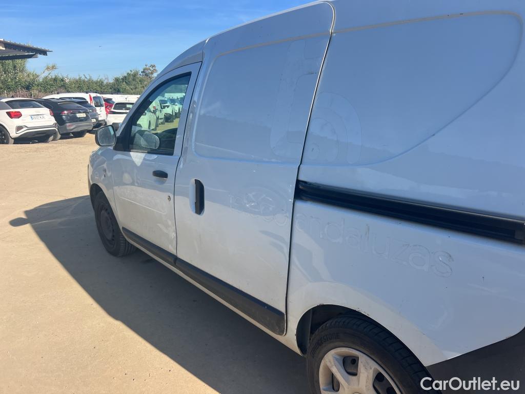  Dacia  Dokker DACIA  / 2013 / 4P / furgón derivado de turismo Van Essential Blue dCi 70kW (95CV) #26