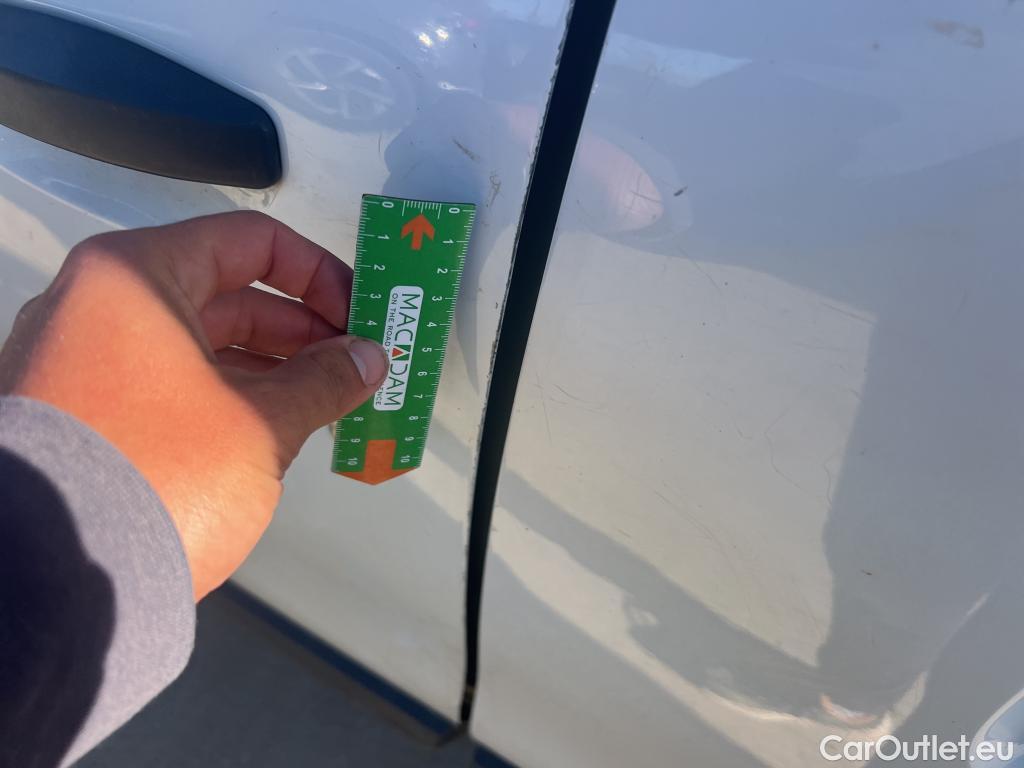  Dacia  Dokker DACIA  / 2013 / 4P / furgón derivado de turismo Van Essential Blue dCi 70kW (95CV) #33