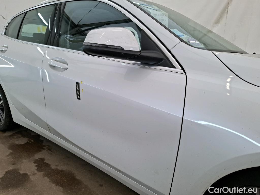  Bmw  Serie 1 BMW Série 1 / 2019 / 5P / Berline 116i Business Design #4