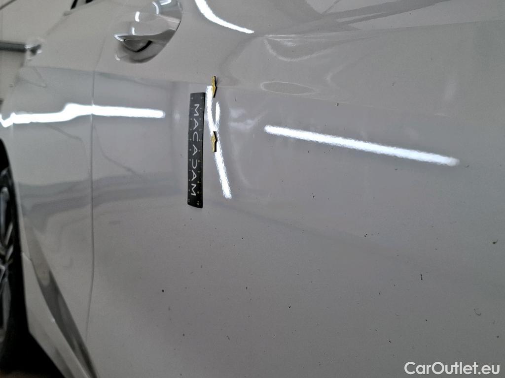  Bmw  Serie 1 BMW Série 1 / 2019 / 5P / Berline 116i Business Design #5