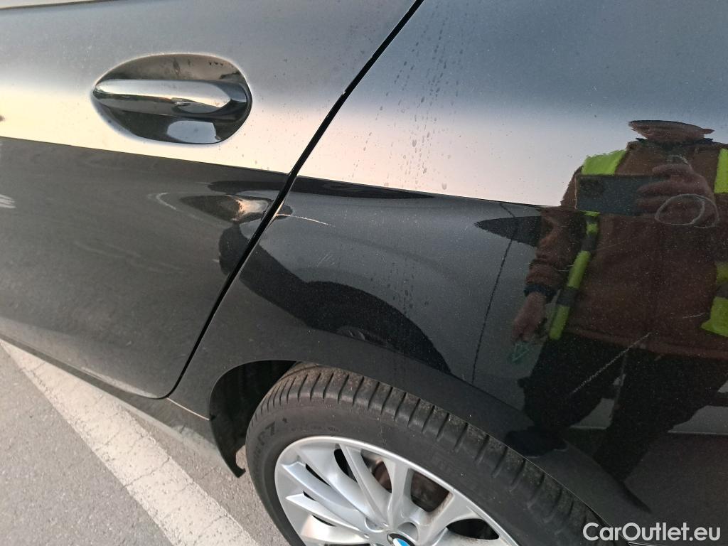  Bmw  Serie 1 BMW  / 2019 / 5P / berlina con portón 116d Corporate Auto. #21