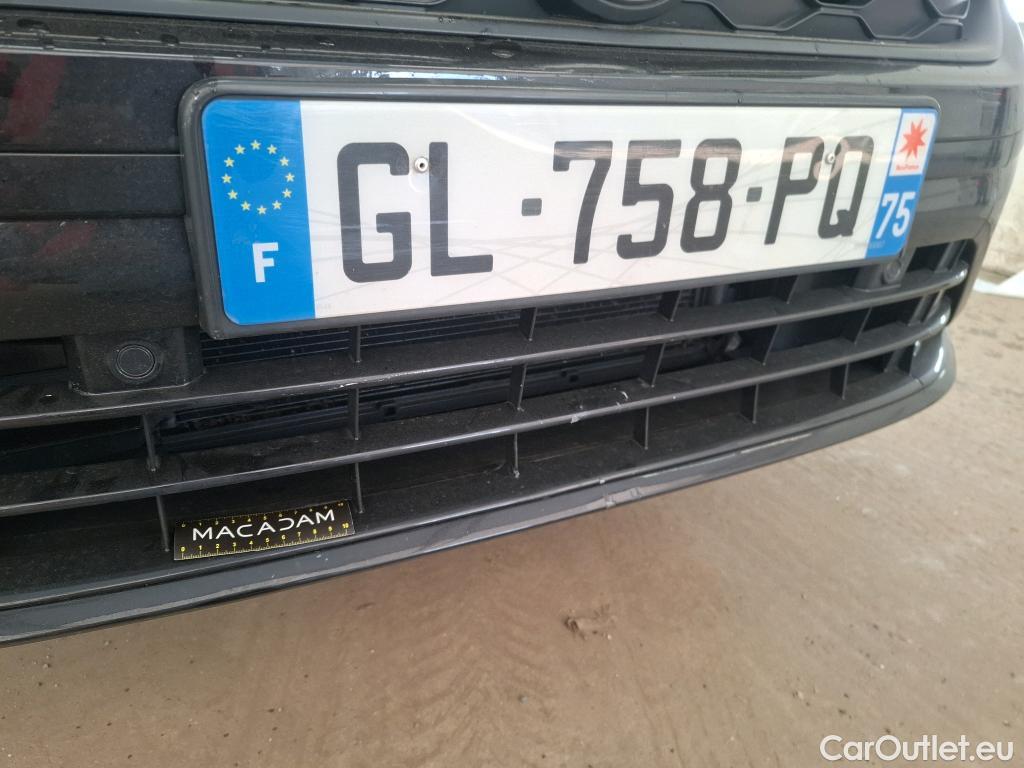  Volkswagen  Taigo  R-Line 1.5 TSI 150CV BVA7 E6d #9