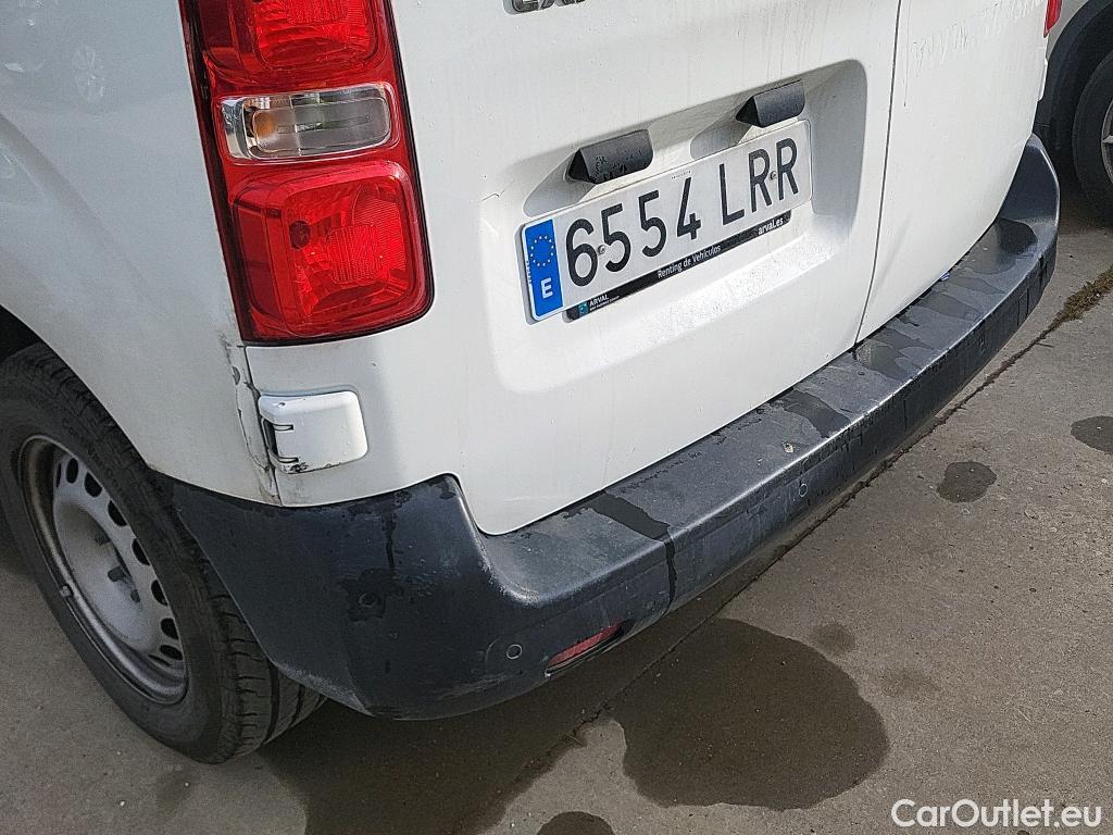  Peugeot  Expert PEUGEOT  / 2016 / 4P / furgón Furgón Premium 2.0 BlueHDi 120 Standard #26