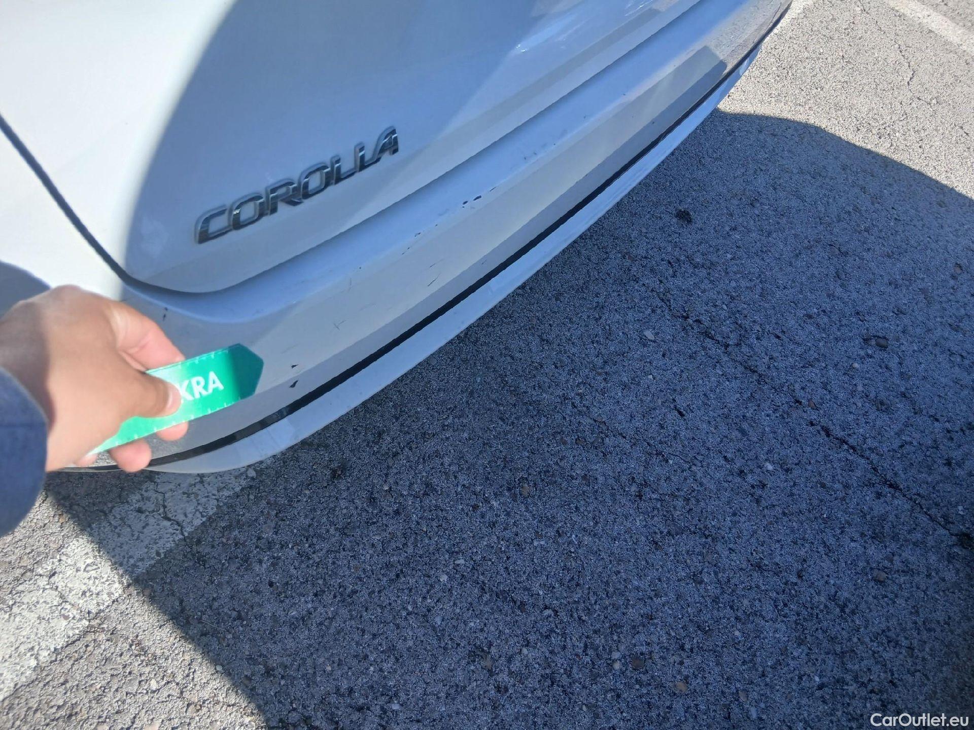  Toyota  Corolla TOYOTA  / 2019 / 5P / familiar 1.8 125H ACTIVE TECH E-CVT TOU SPORT #24