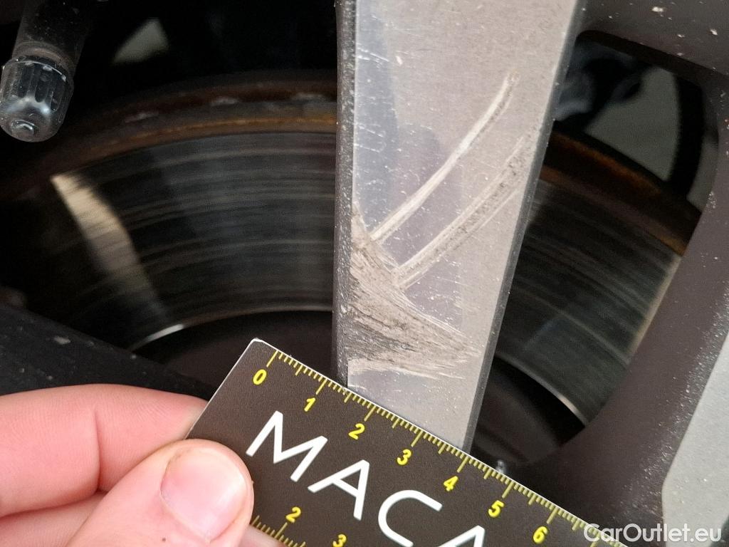  Peugeot  208  Allure Business 1.2 PureTech 100CV BVM6 E6d #4