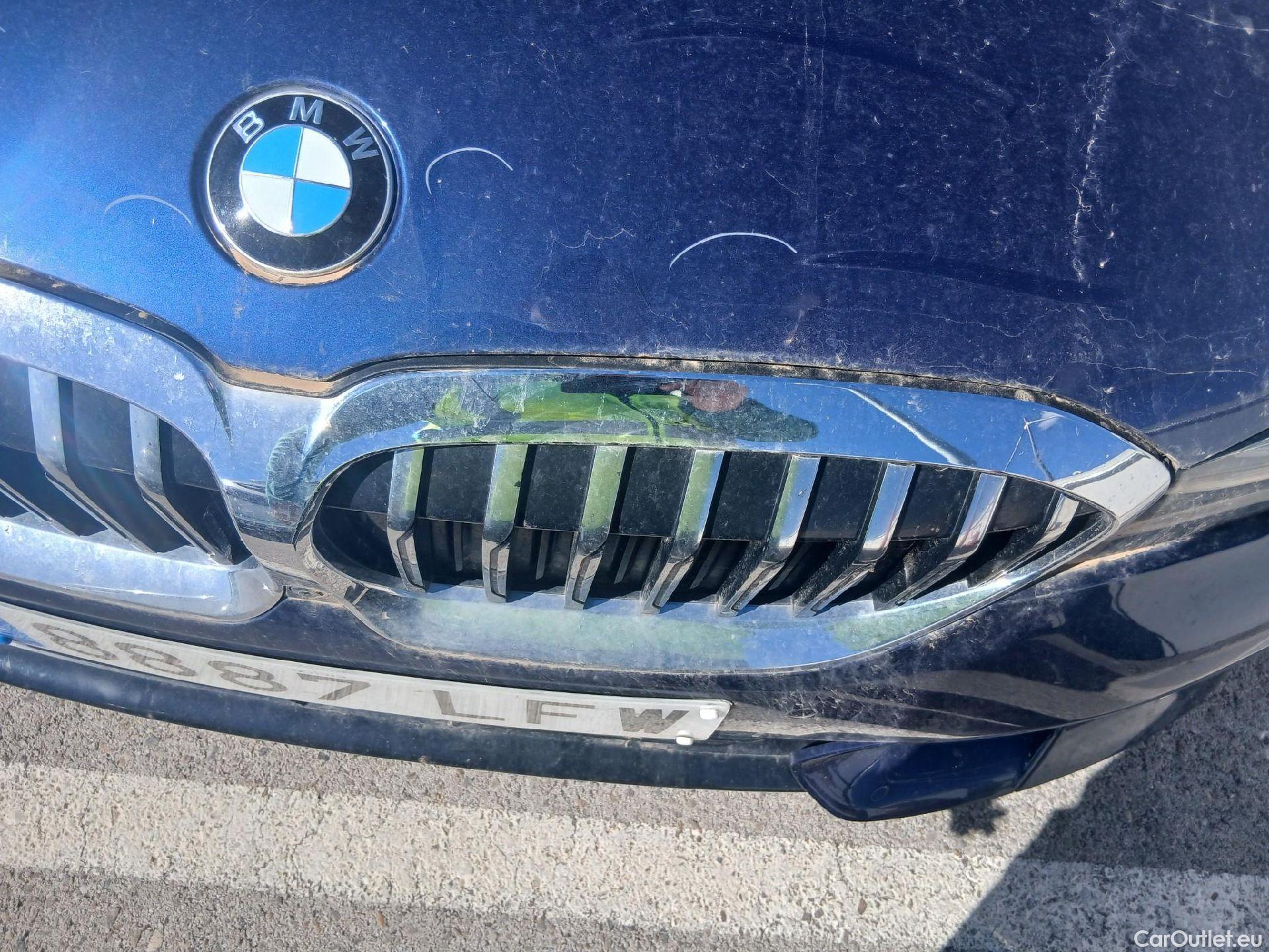  Bmw  Serie 3 BMW  / 2018 / 4P / sedán 320d xDrive Auto. #13