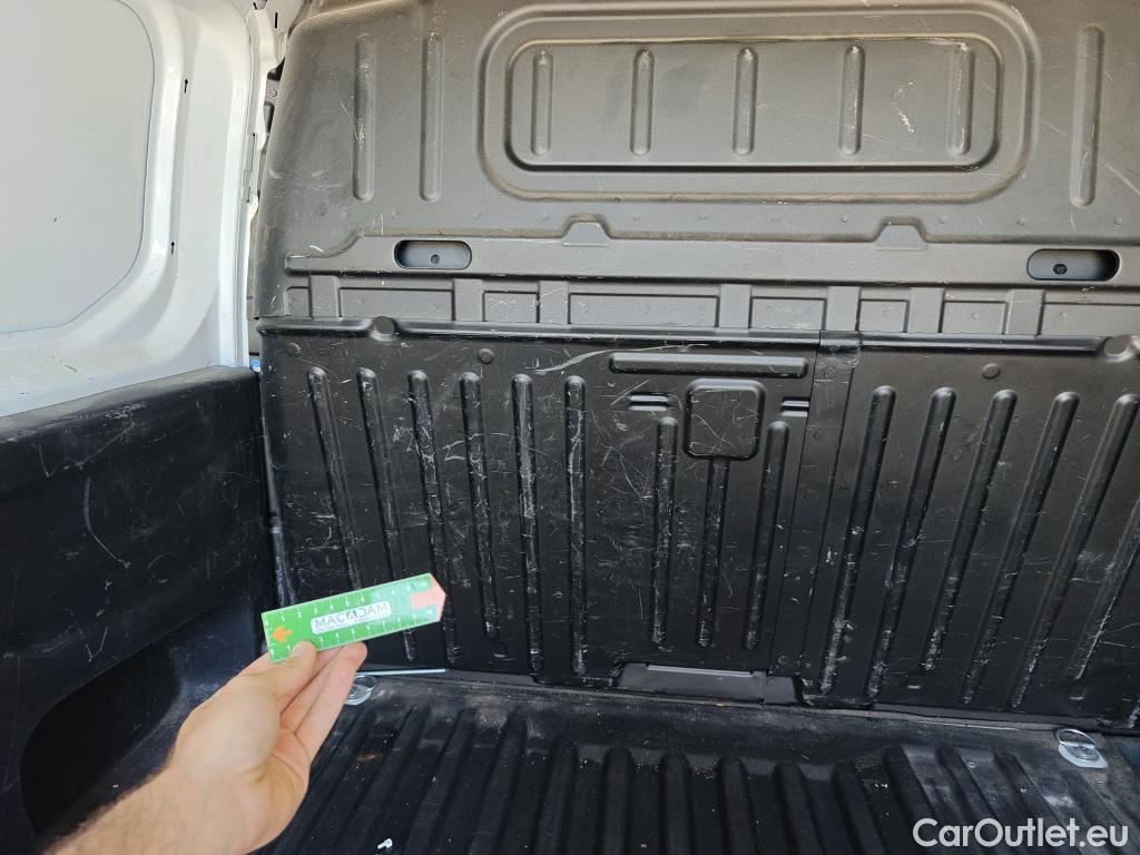  Citroen  Berlingo CITROEN  / 2018 / 3P / furgón derivado de turismo Talla M BlueHDi 100 CONTROL #59