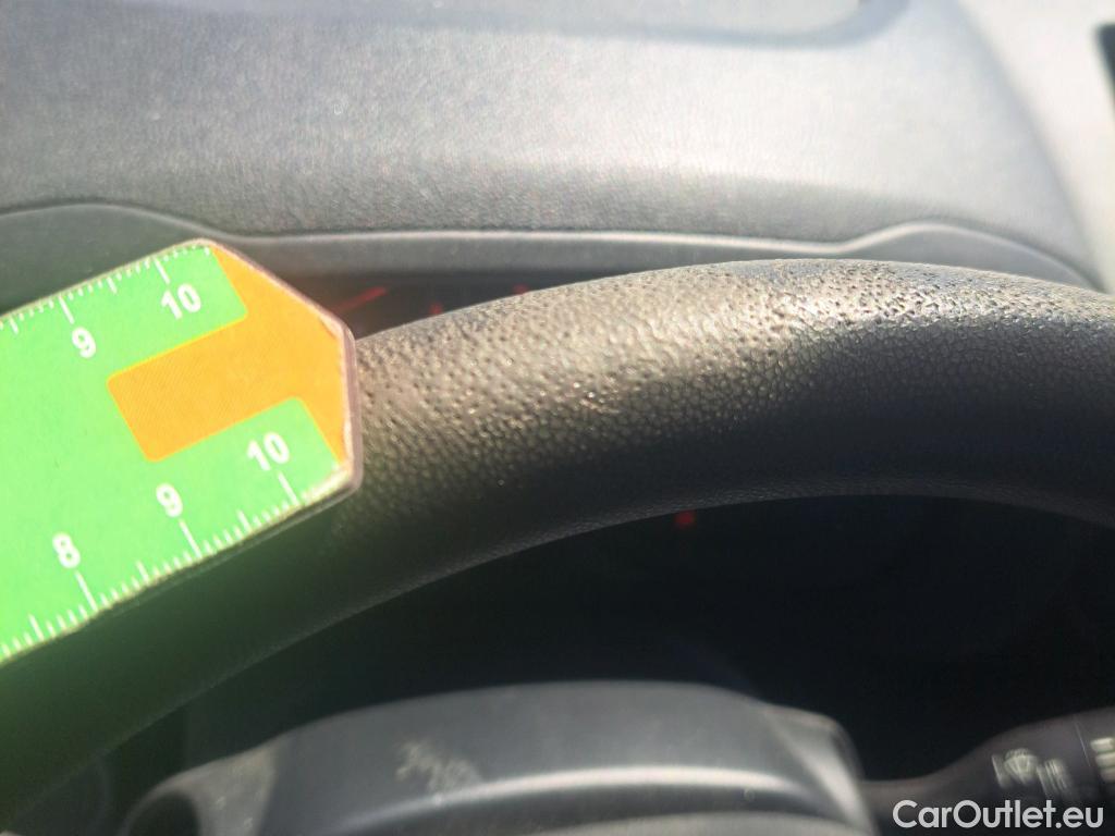  Opel  Combo OPEL  / 2018 / 3P / furgón derivado de turismo 1.5 TD 75kW (100CV) Express L H1 650kg #52