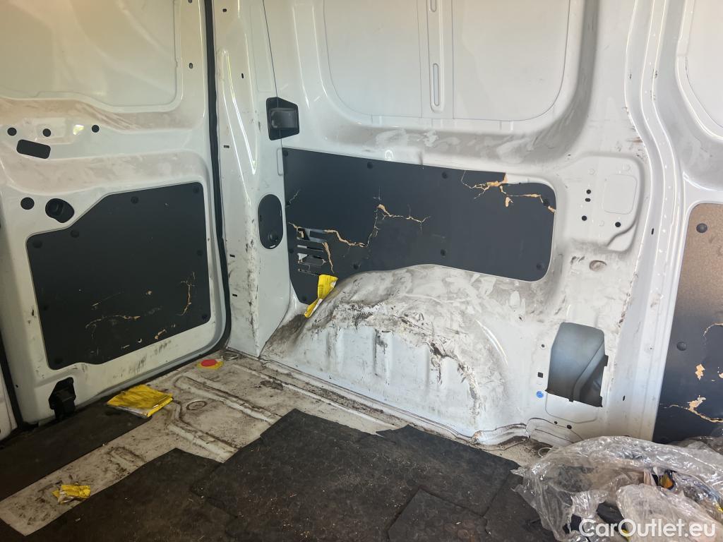  Peugeot  Expert PEUGEOT  / 2016 / 4P / furgón Furgón BlueHDi 100 S&S 6v Standard #18