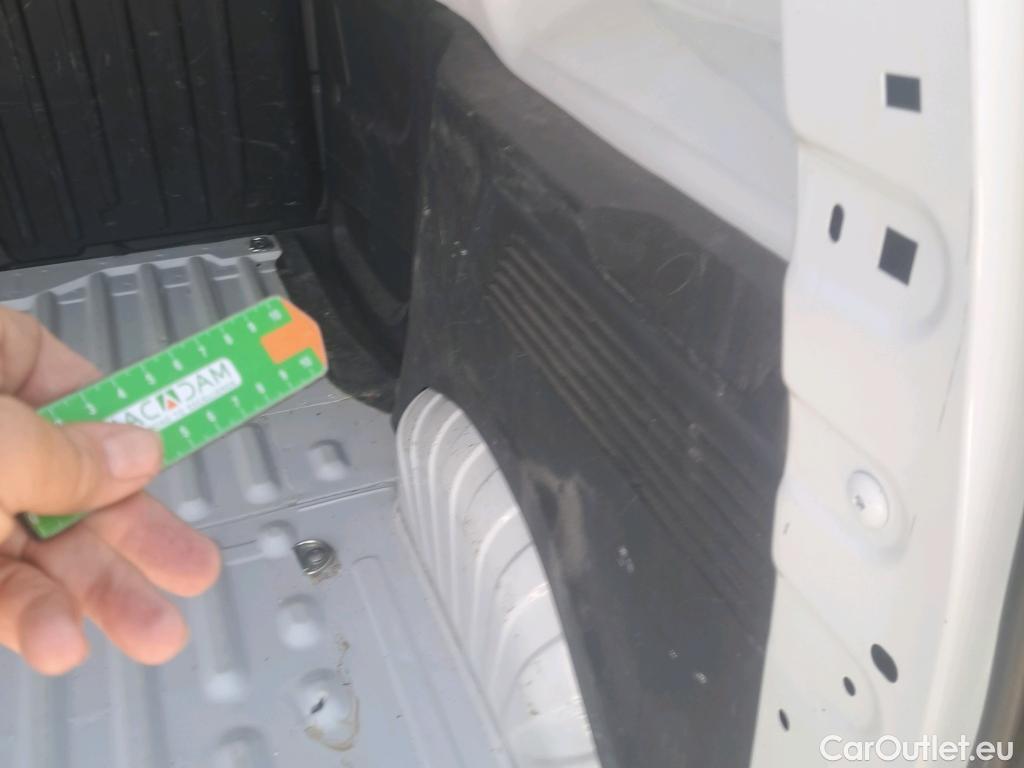  Opel  Combo OPEL  / 2018 / 3P / furgón derivado de turismo 1.5 TD 75kW (100CV) Express L H1 650kg #47