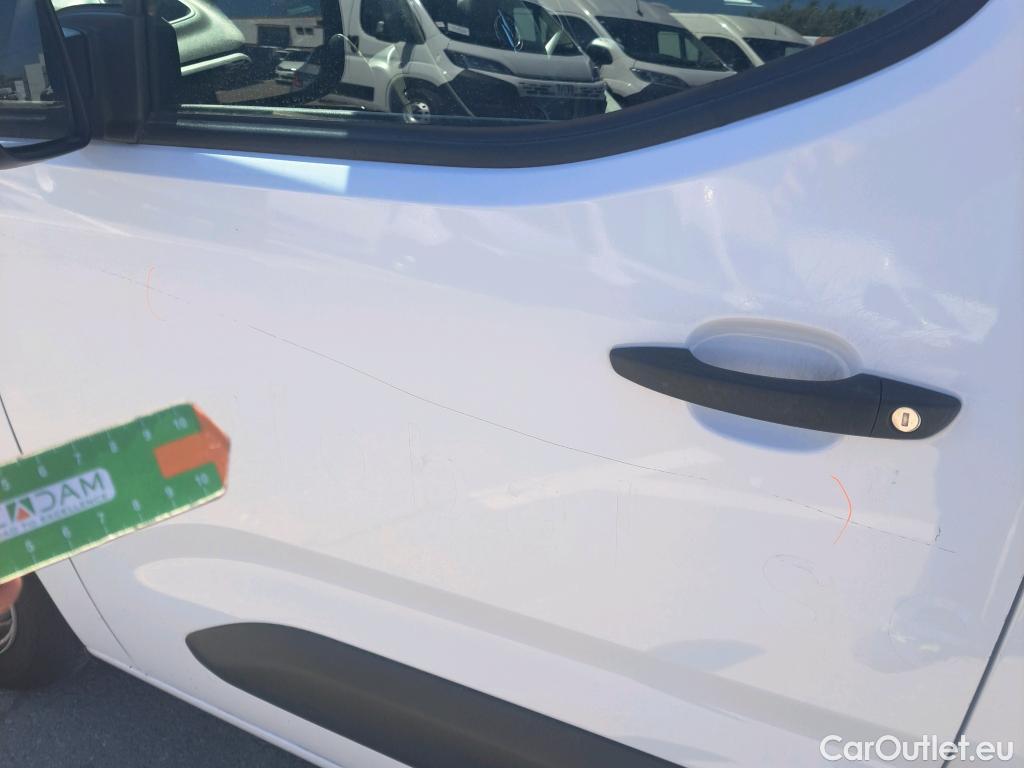  Opel  Combo OPEL  / 2018 / 3P / furgón derivado de turismo 1.5 TD 75kW (100CV) Express L H1 650kg #25