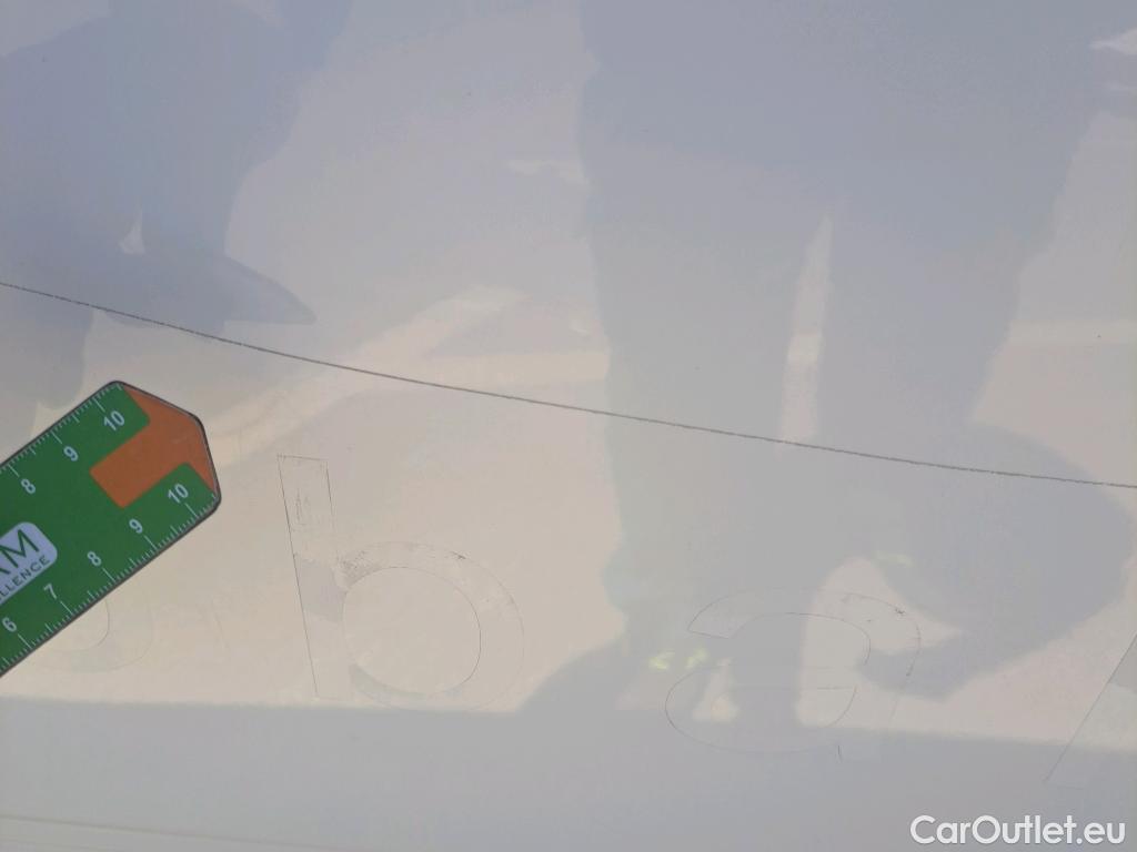  Opel  Combo OPEL  / 2018 / 3P / furgón derivado de turismo 1.5 TD 75kW (100CV) Express L H1 650kg #26