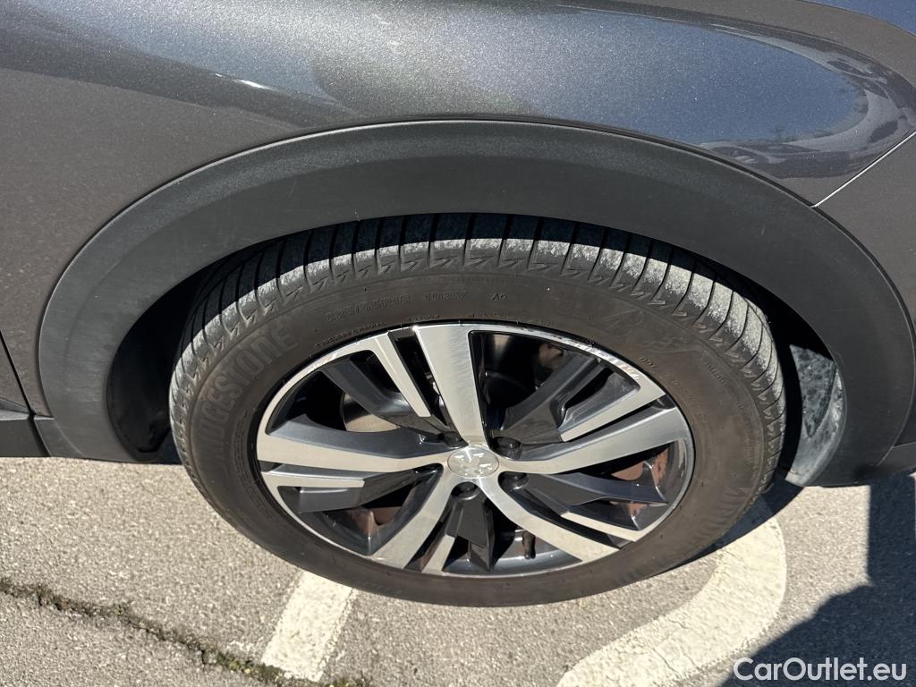  Peugeot  3008 PEUGEOT  Hybrid / 2020 / 5P / todoterreno 225 e-EAT8 Allure (AC2) #5