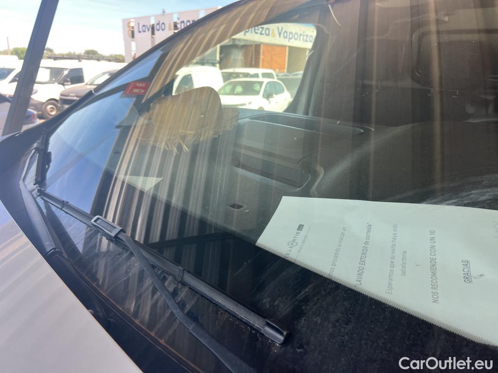  Peugeot  Expert PEUGEOT  / 2016 / 4P / furgón Furgón BlueHDi 100 S&S 6v Standard #1