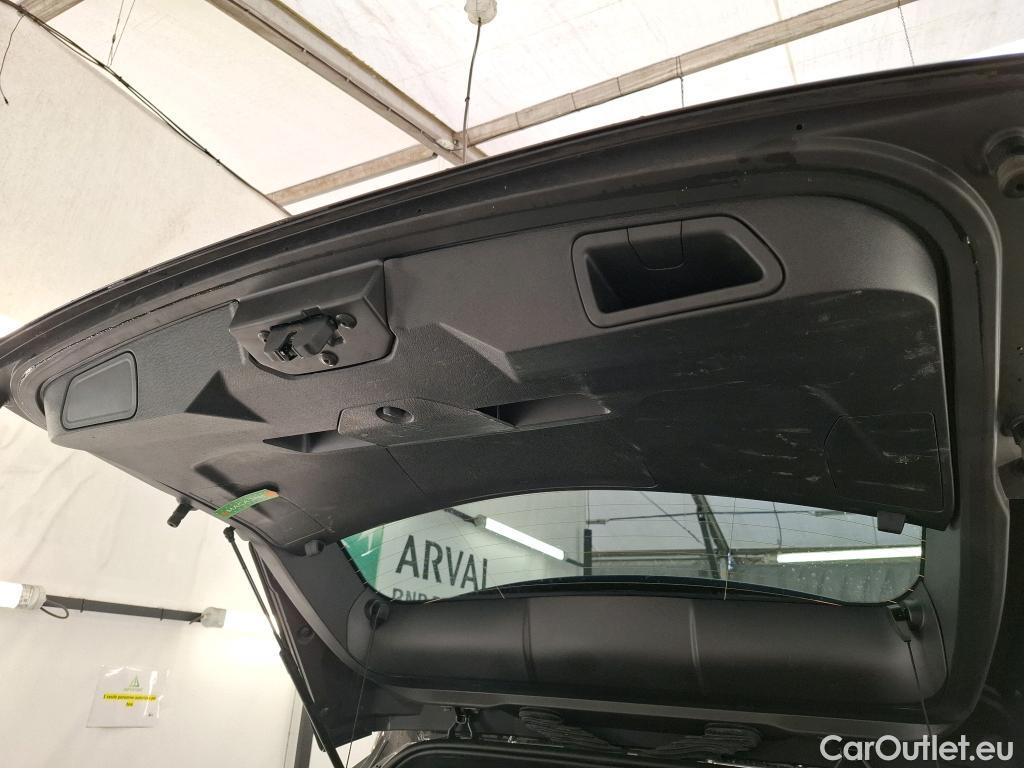  Peugeot  3008  II GT 1.2 PureTech 130CV BVA8 E6d #26