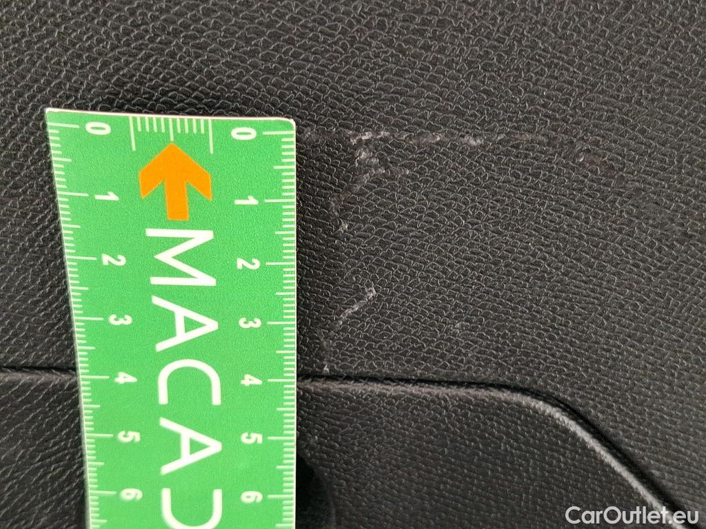  Peugeot  3008  II GT 1.2 PureTech 130CV BVA8 E6d #29