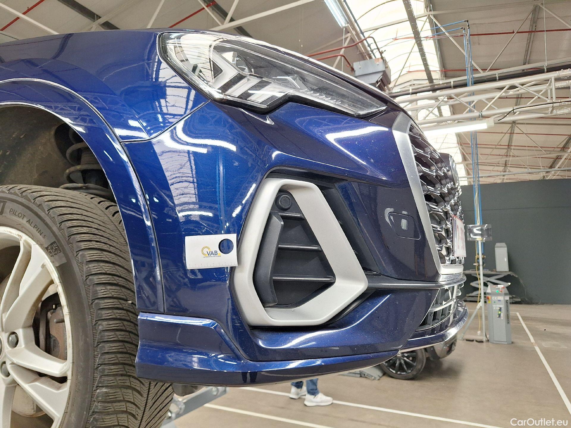  Audi  Q3 Audi,  SB '19 PHEV, Audi  Sportback 45 TFSI e S tronic S Line 5d #29