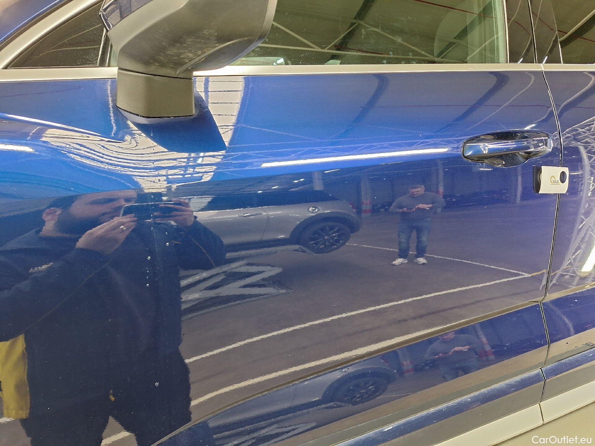  Audi  Q3 Audi,  SB '19 PHEV, Audi  Sportback 45 TFSI e S tronic S Line 5d #8