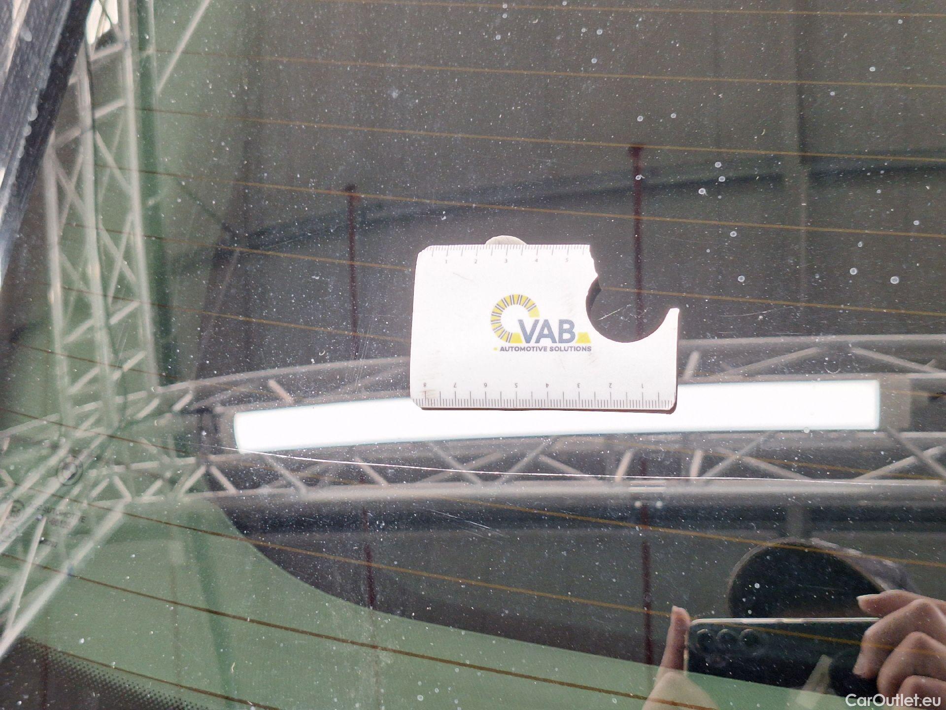  Bmw  Serie 5 BMW, 5-serie To FL'20, BMW 5 Reeks Touring 518d Aut. (110 kW) 5d #4