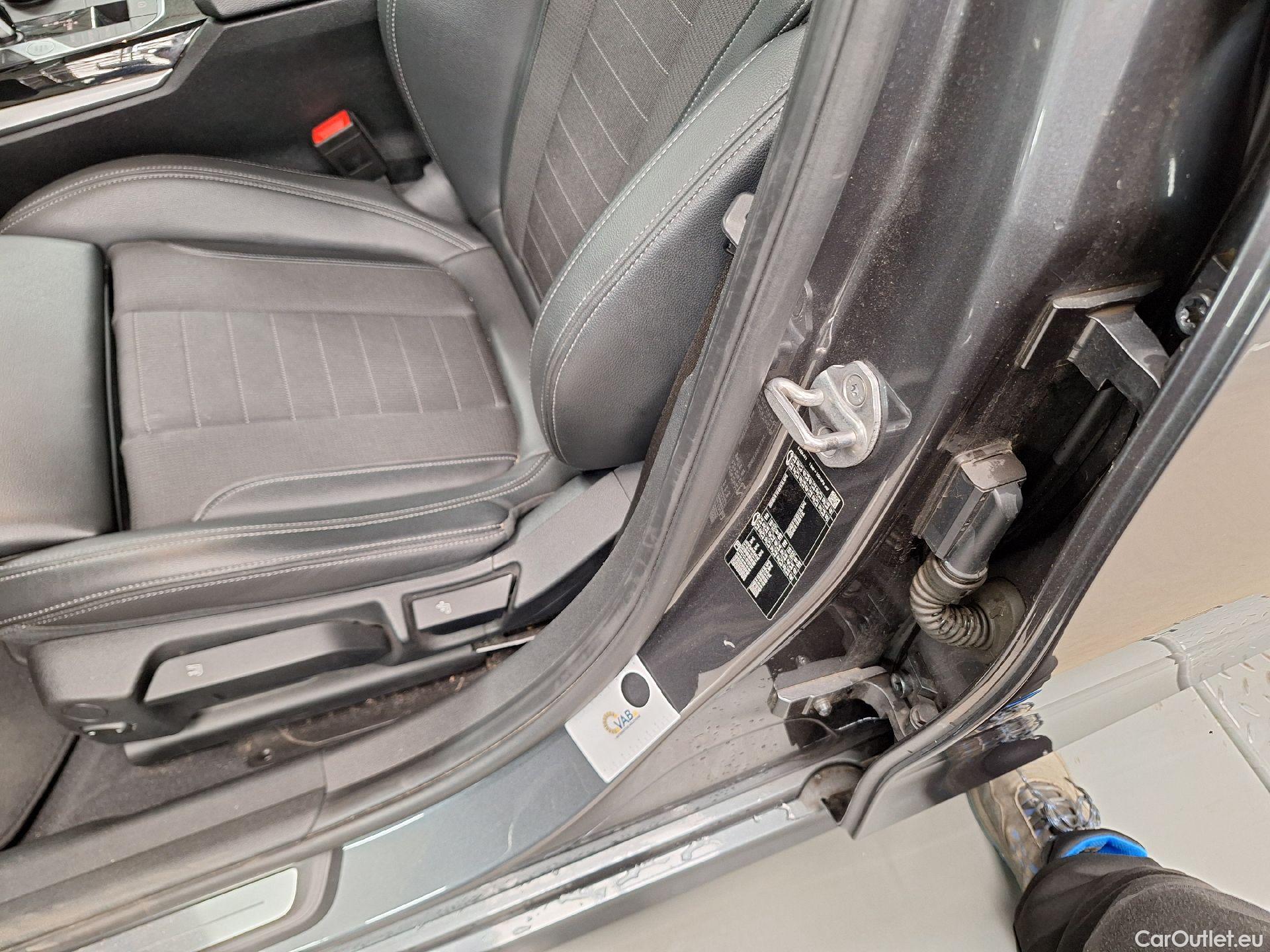  Bmw  Serie 3 BMW, 3-serie Touring '18, BMW 3 Reeks Touring 318dA (100 kW) 5d #7