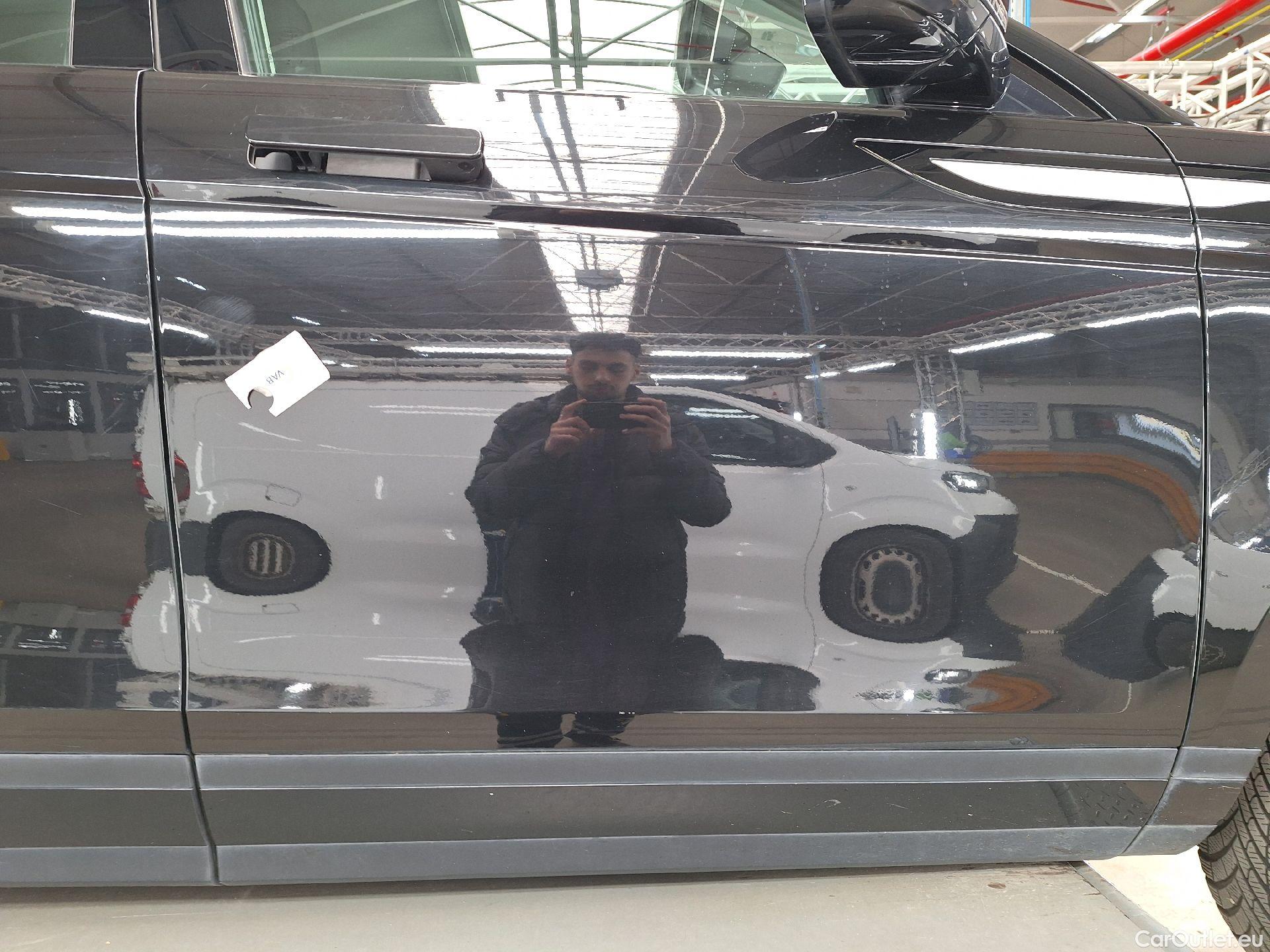  Land Rover  Range Rover Evoque Land Rover, RR.Evoque '18, Land Rover  D150 FWD Man 5d #29