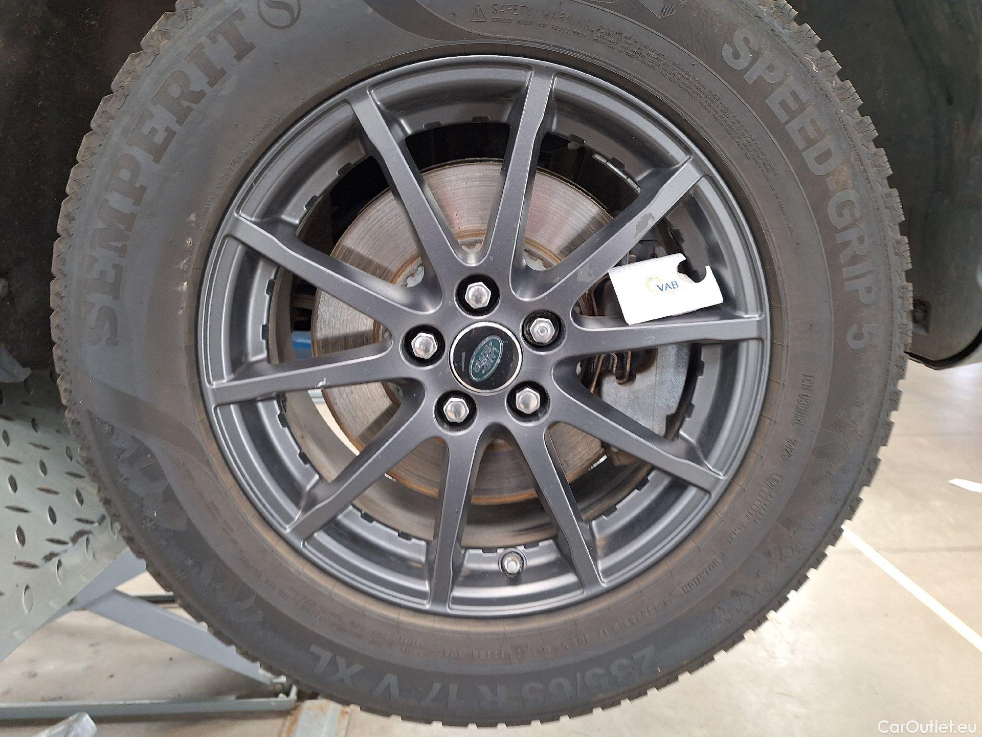  Land Rover  Range Rover Evoque Land Rover, RR.Evoque '18, Land Rover  D150 FWD Man 5d #38