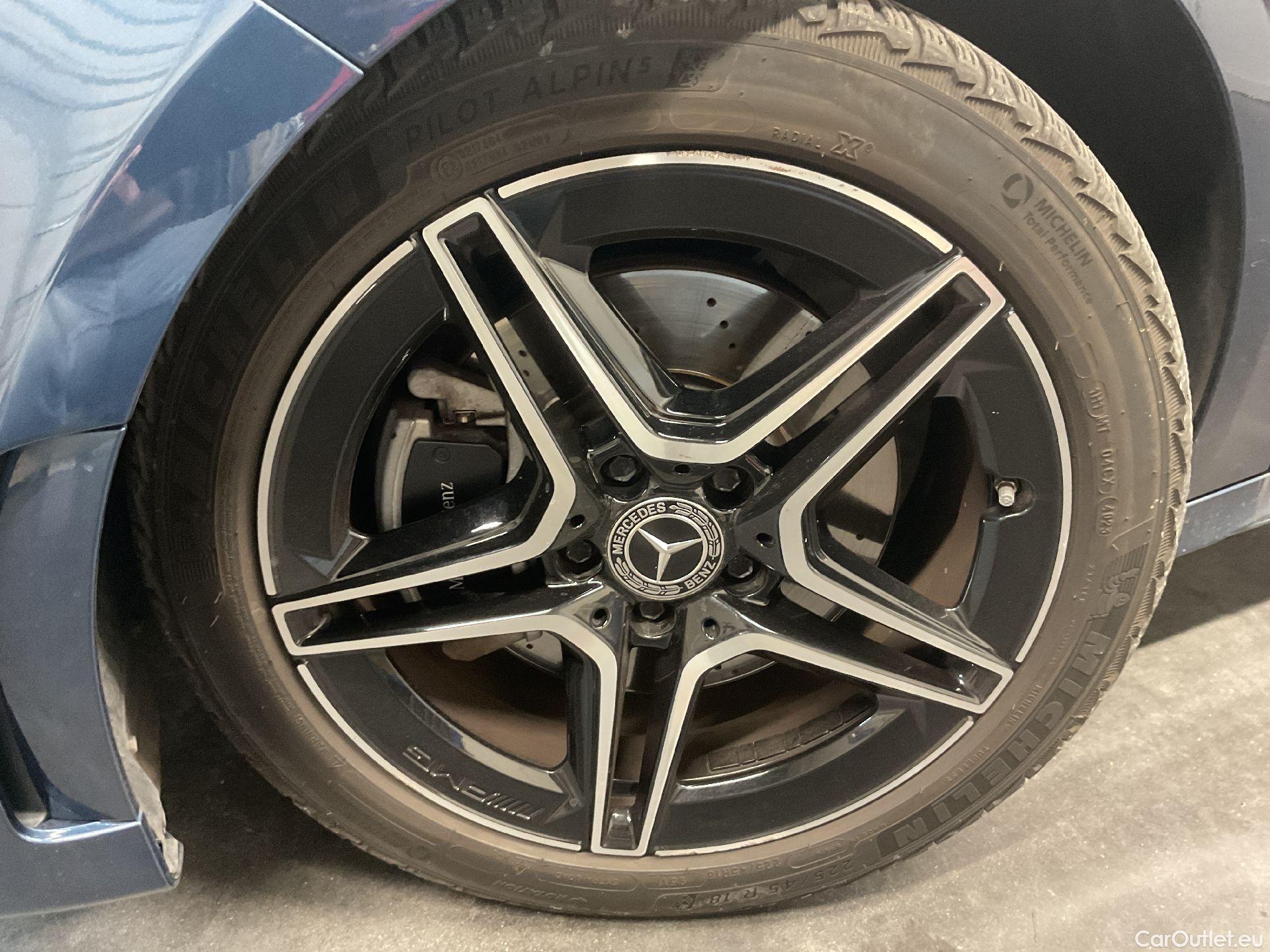  Mercedes  A-Klasse Mercedes, A-Class '18 PHEV, Mercedes-Benz  A 250 e 5d #8