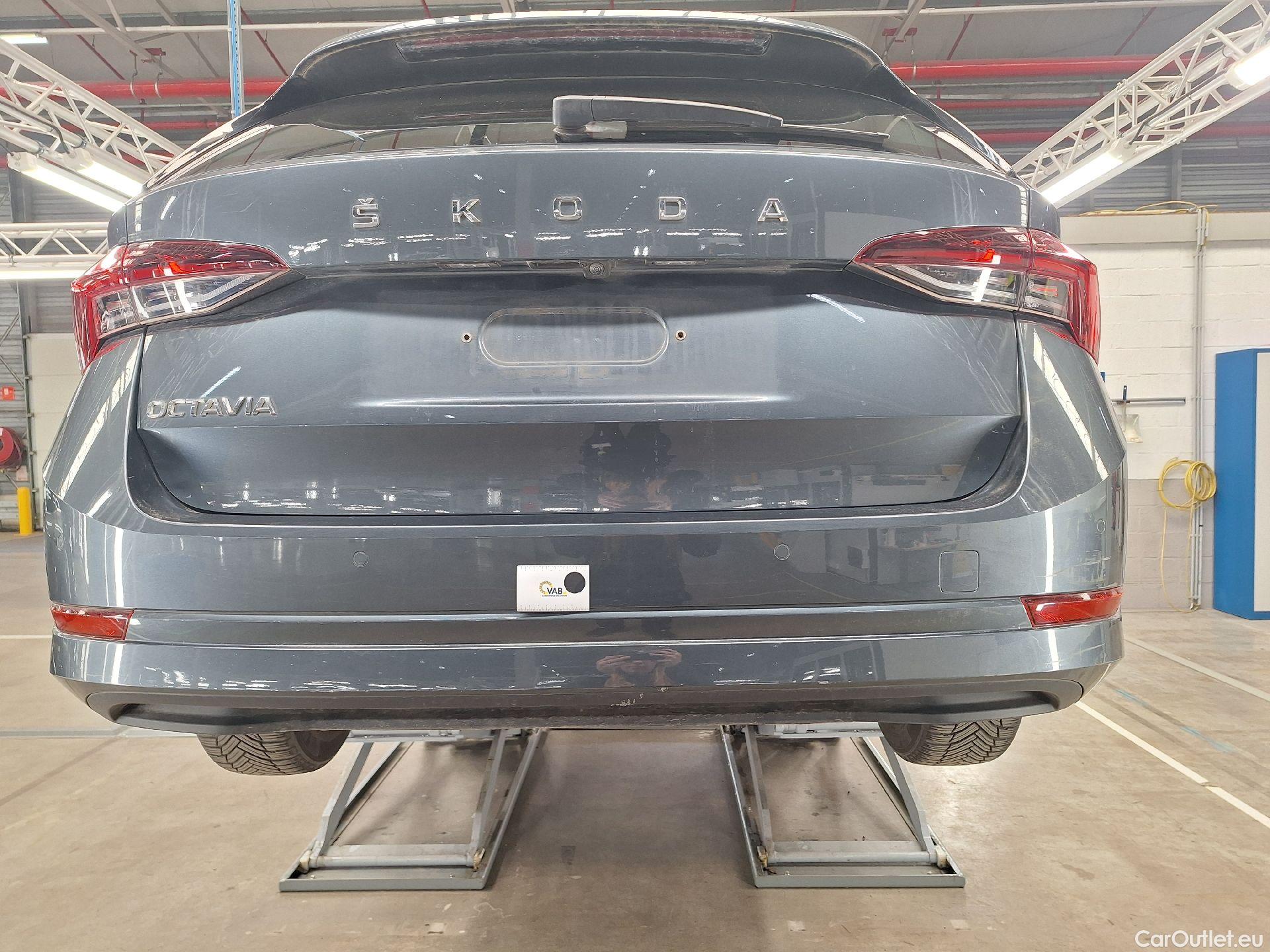  Skoda  Octavia Skoda,  Combi '20, Skoda  Combi 2.0 CRTDI 85kW DSG7 Clever 5d #33