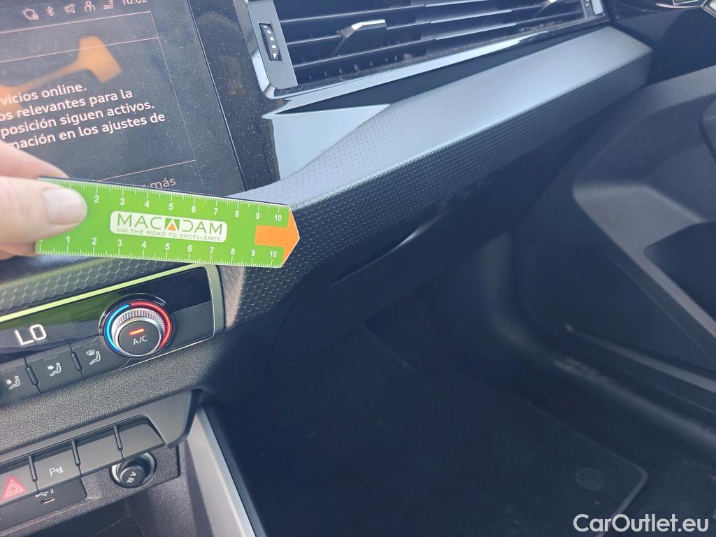  Audi  A1 Sportback AUDI A1 / 2018 / 5P / berlina con portón Sportback Adrenalin 25 TFSI 70kW (95CV)(SP)(SL) #15