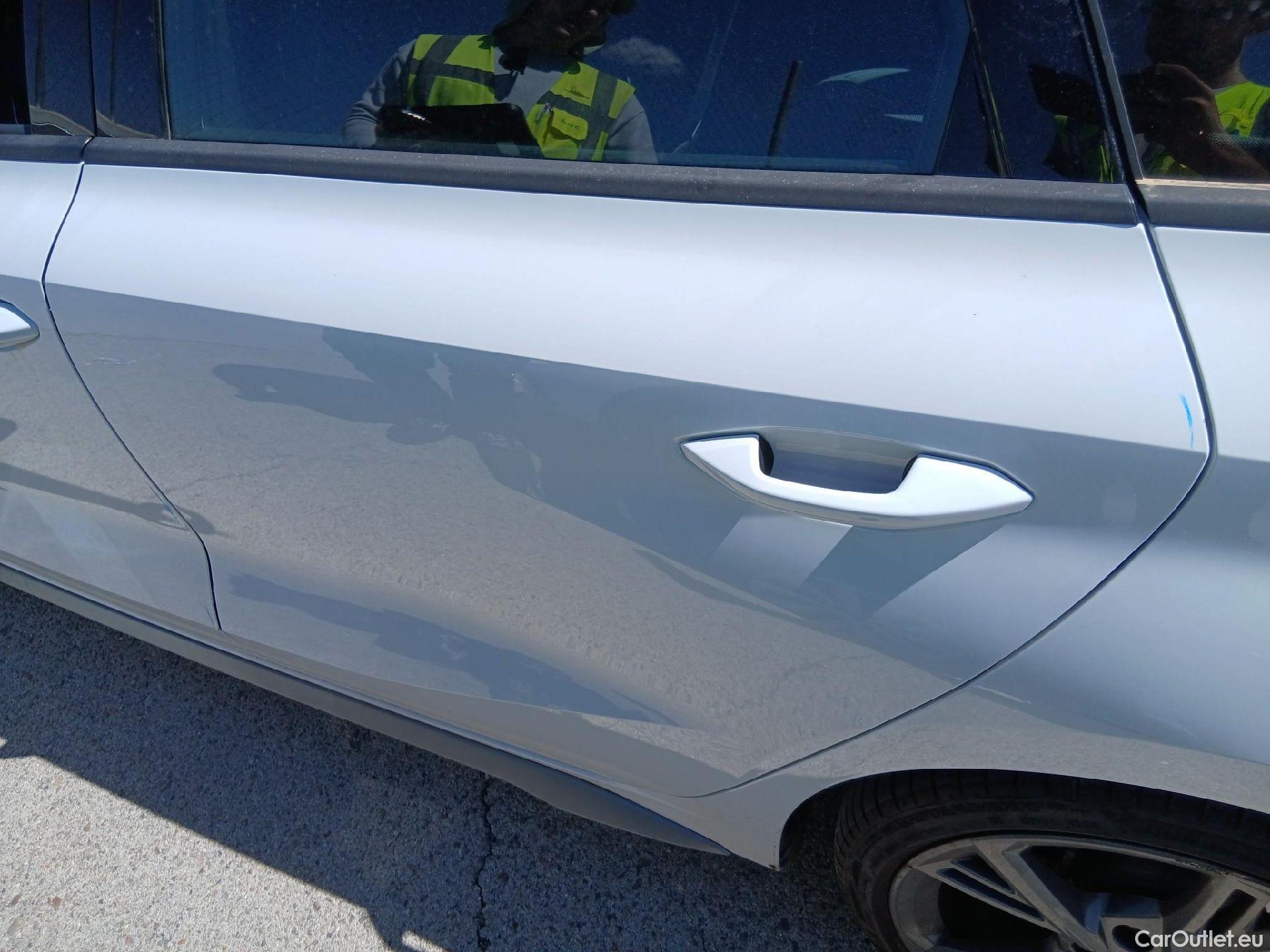  Audi  A3 AUDI  / 2020 / 5P / berlina con portón Sportback S line 35 TFSI 110kW S tronic #13