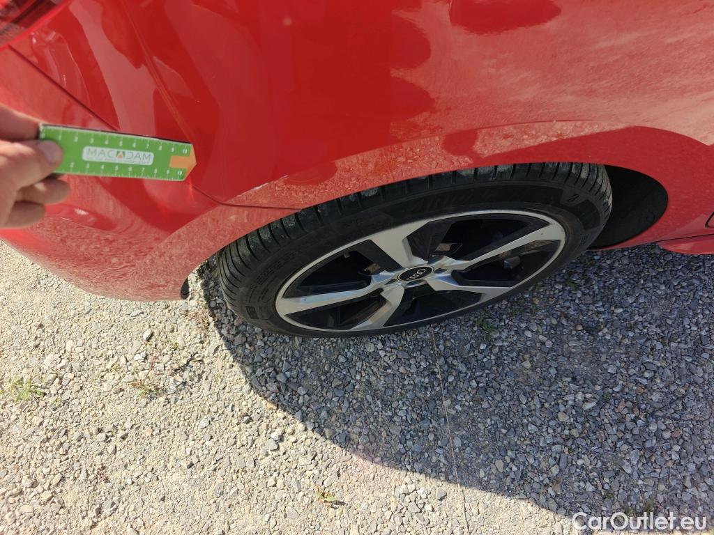  Audi  A1 Sportback AUDI A1 / 2018 / 5P / berlina con portón Sportback Adrenalin 25 TFSI 70kW (95CV)(SP)(SL) #17