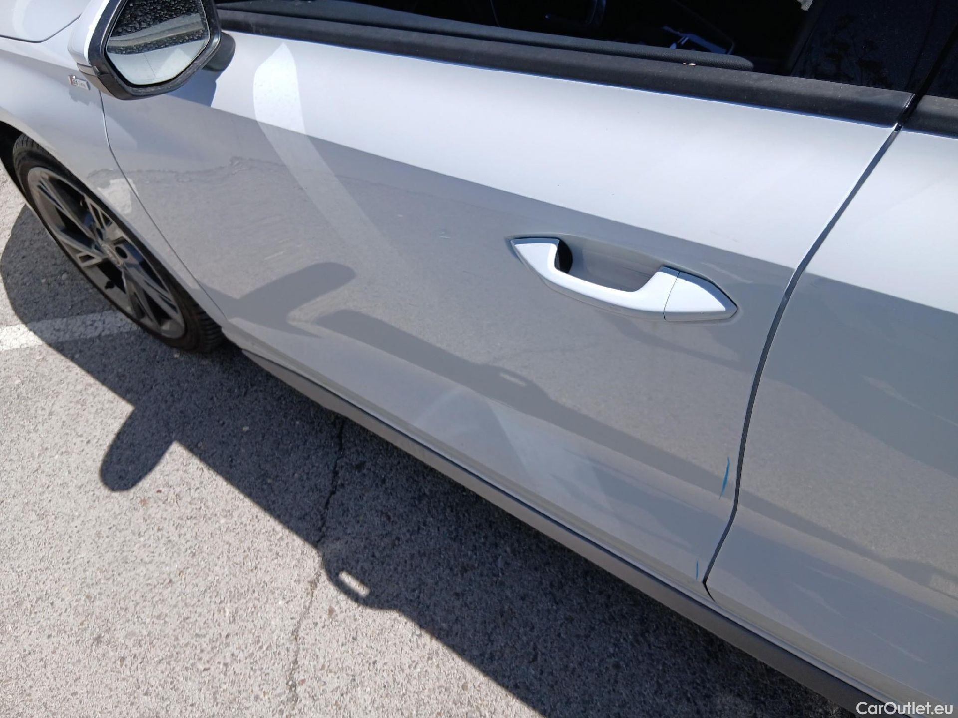  Audi  A3 AUDI  / 2020 / 5P / berlina con portón Sportback S line 35 TFSI 110kW S tronic #10