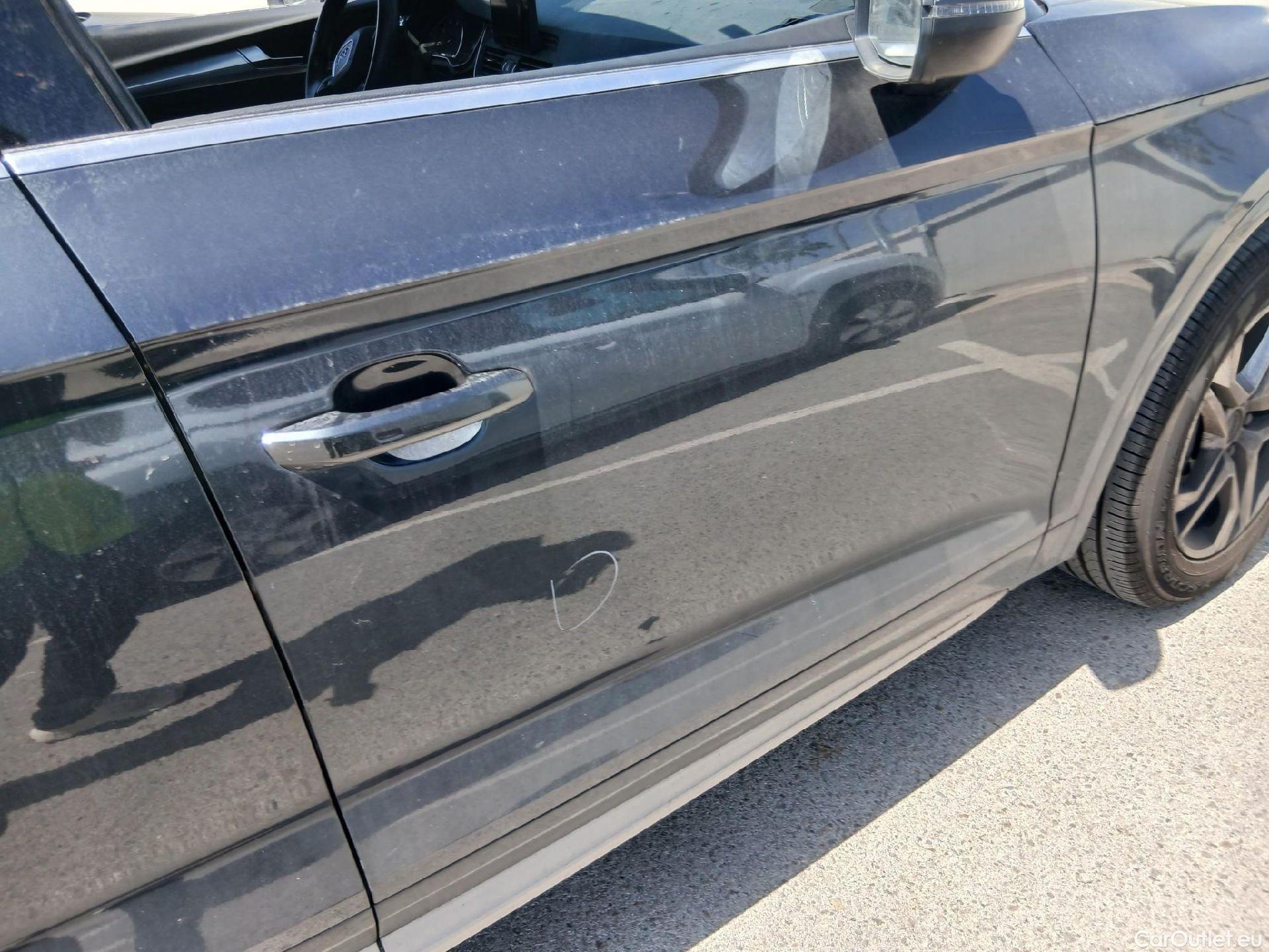  Audi  Q5 AUDI  / 2016 / 5P / todoterreno Design 35 TDI 120kW S tronic (AC) #23