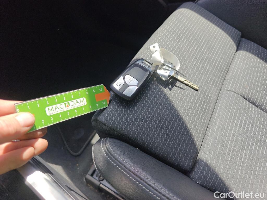  Audi  Q5 AUDI  SPORTBACK / 2020 / 5P / todoterreno S line 40 TDI 150kW quattro-ultra #2