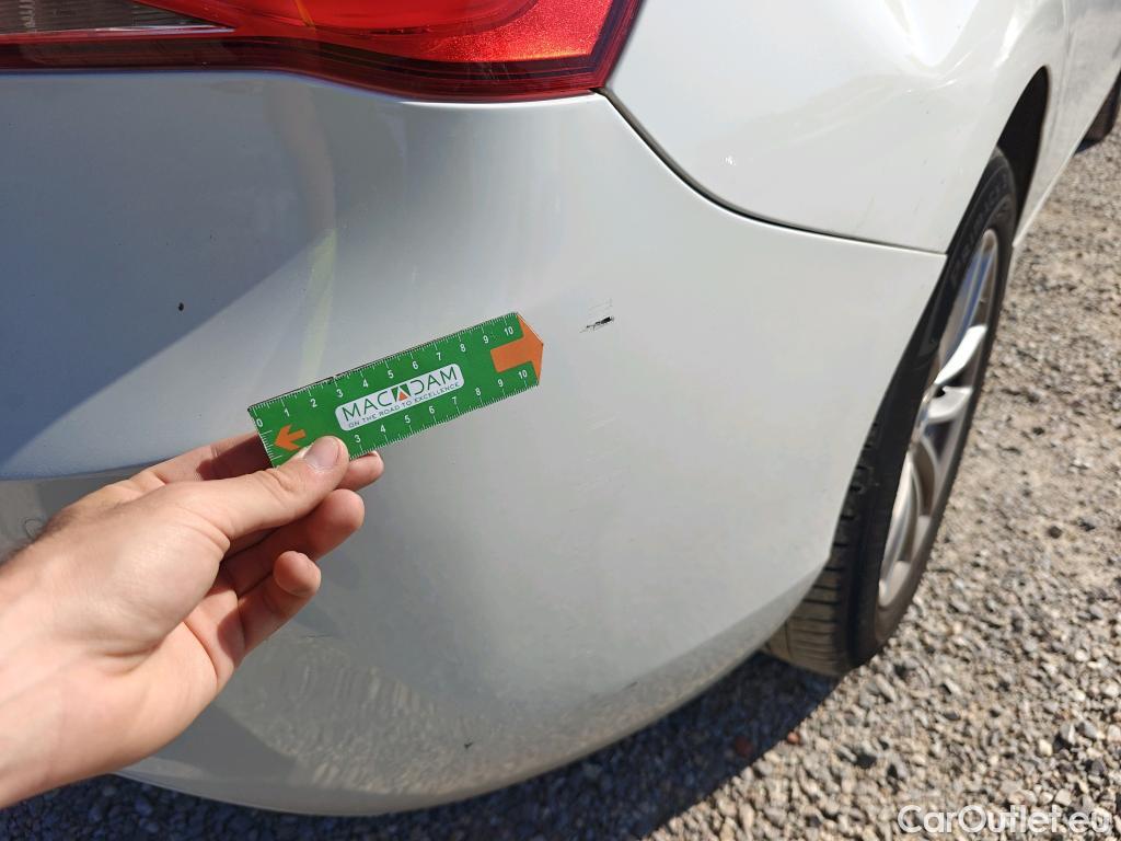  Bmw  Serie 1 BMW  / 2015 / 5P / berlina con portón 116d #40