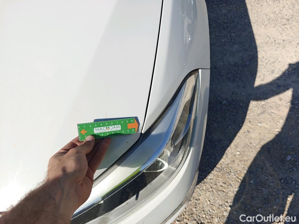  Bmw  Serie 1 BMW  / 2015 / 5P / berlina con portón 116d #53