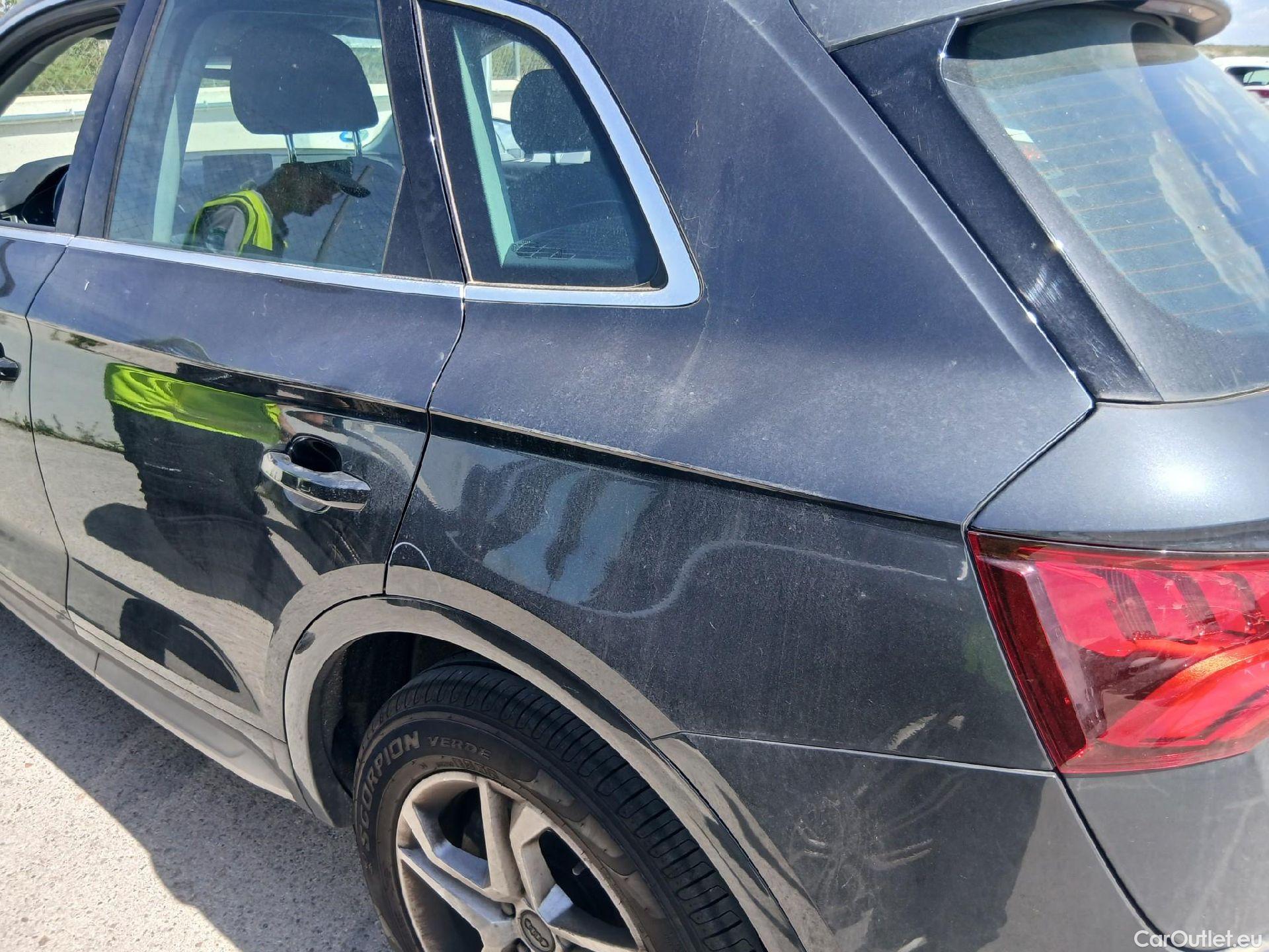  Audi  Q5 AUDI  / 2016 / 5P / todoterreno Design 35 TDI 120kW S tronic (AC) #32