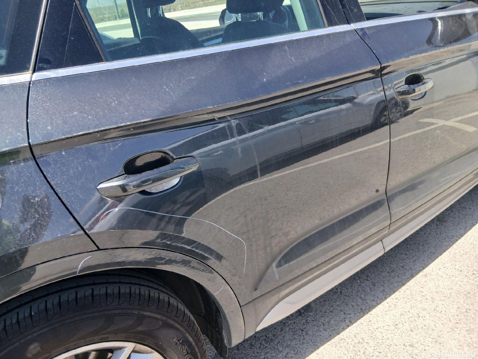  Audi  Q5 AUDI  / 2016 / 5P / todoterreno Design 35 TDI 120kW S tronic (AC) #21