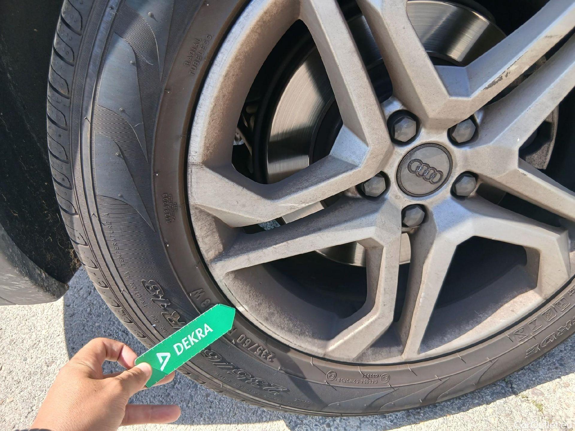  Audi  Q5 AUDI  / 2016 / 5P / todoterreno Design 35 TDI 120kW S tronic (AC) #6