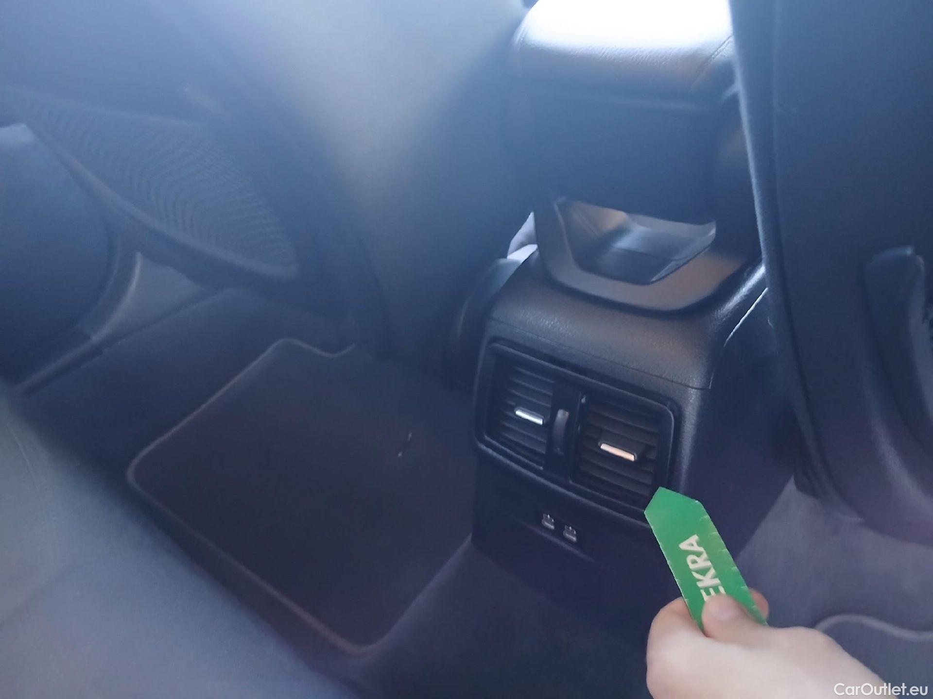  Bmw  X2 BMW  / 2017 / 5P / todoterreno sDrive18d (AC) #21