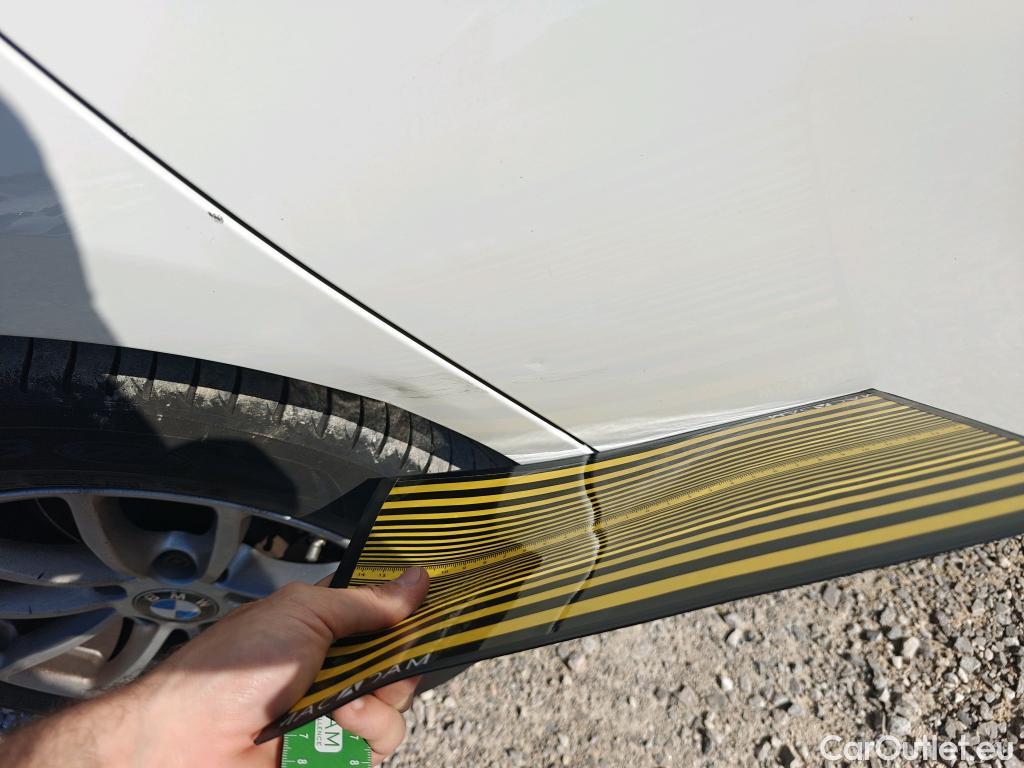  Bmw  Serie 1 BMW  / 2015 / 5P / berlina con portón 116d #25